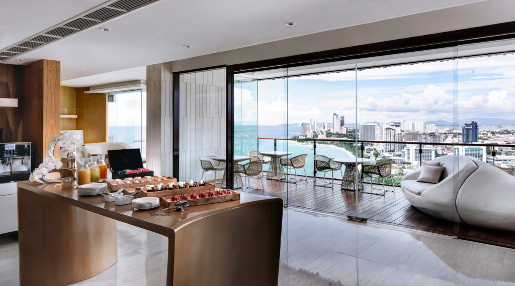 Executive Lounge