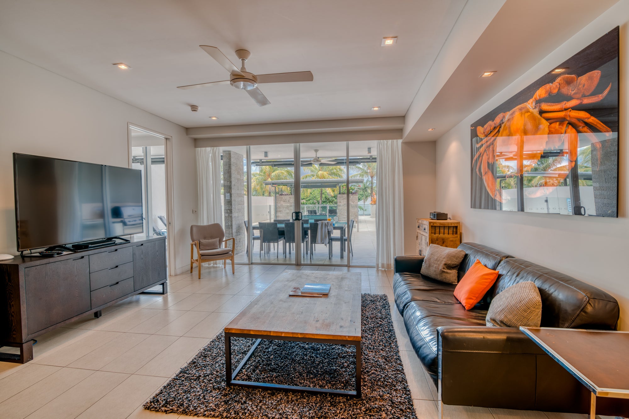 Terrace Pool Apartments 
