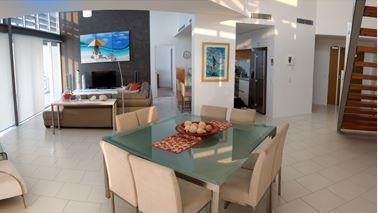 3 Bedroom Luxury 5 Star Penthouse - Split Level