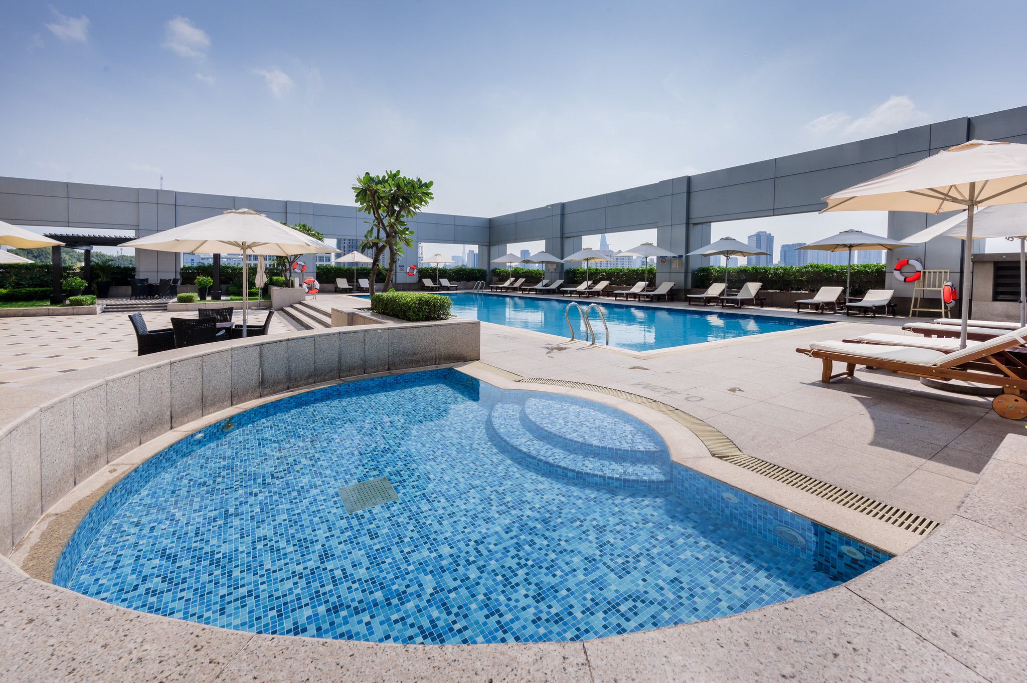 Hotel Nikko Saigon
