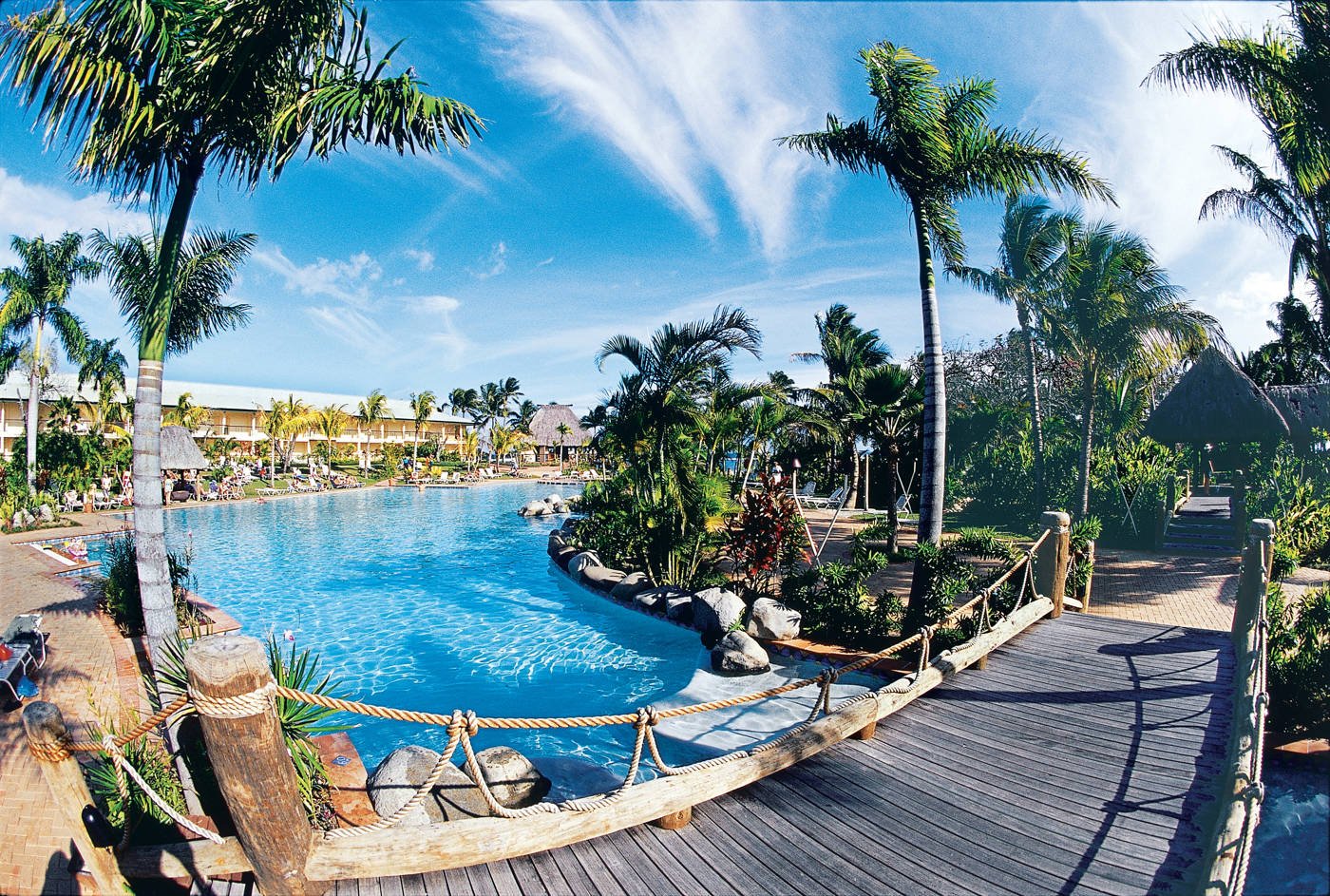 Outrigger Fiji Beach Resort