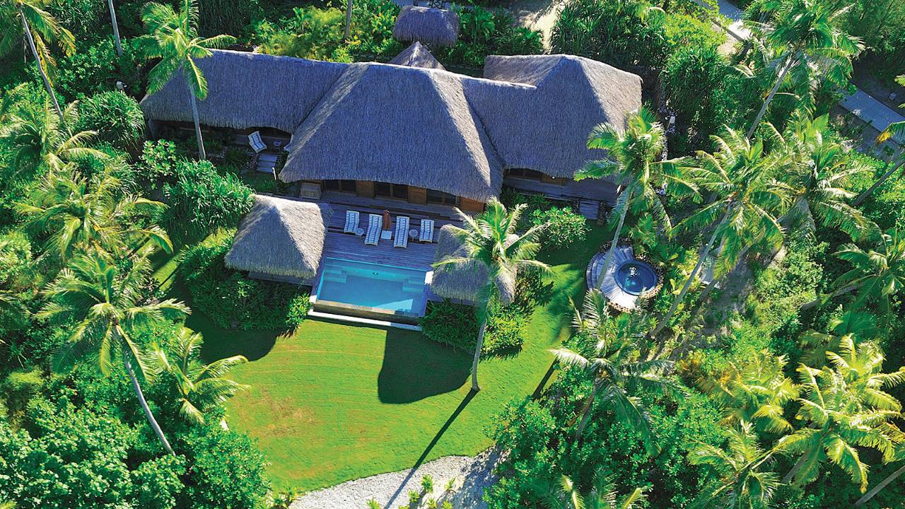 Two-Bedroom Deluxe Beachfront Villa Estate