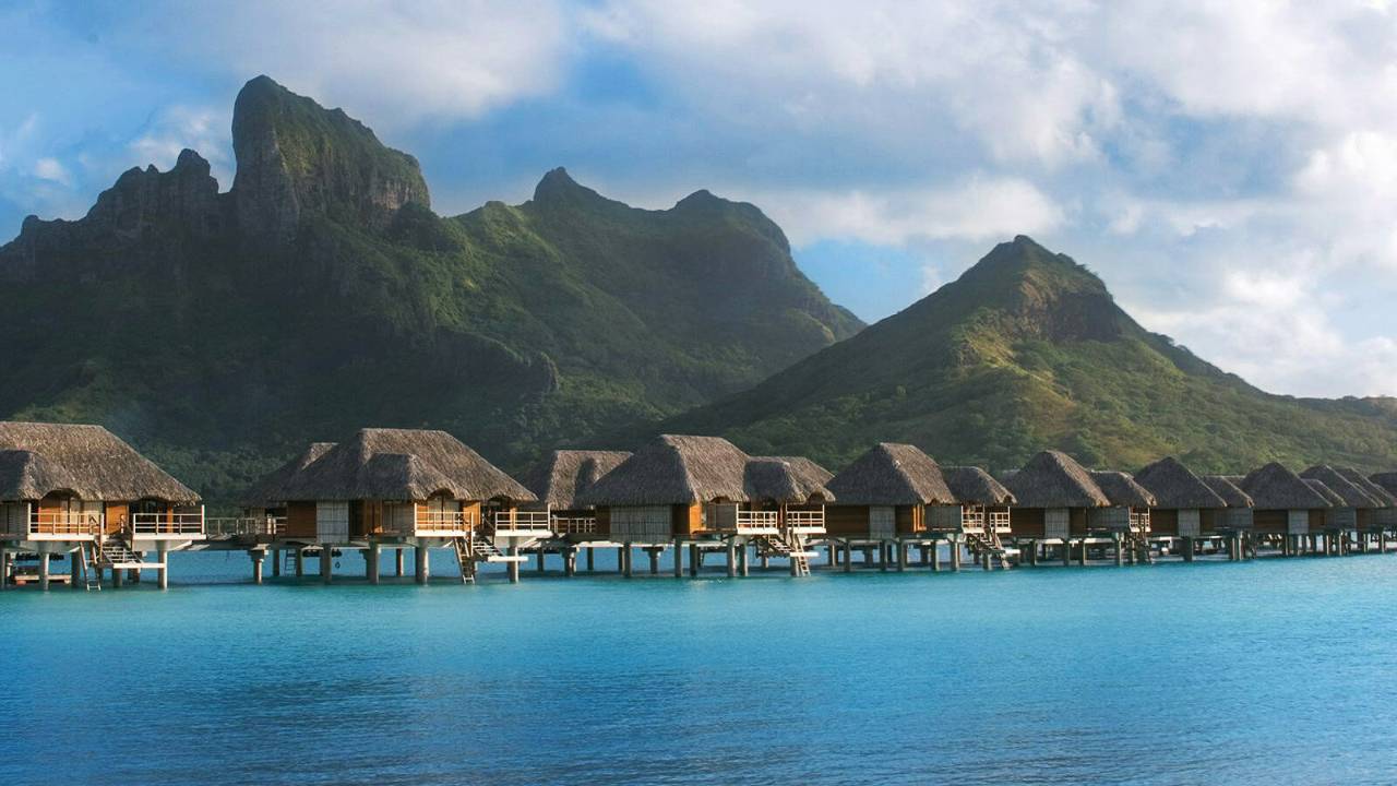 One Bedroom Lagoon-View Overwater Bungalow Suite
