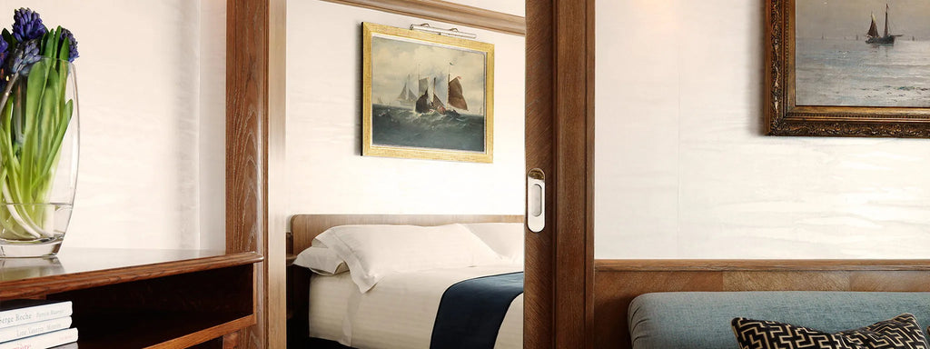 Room gallery image 1.