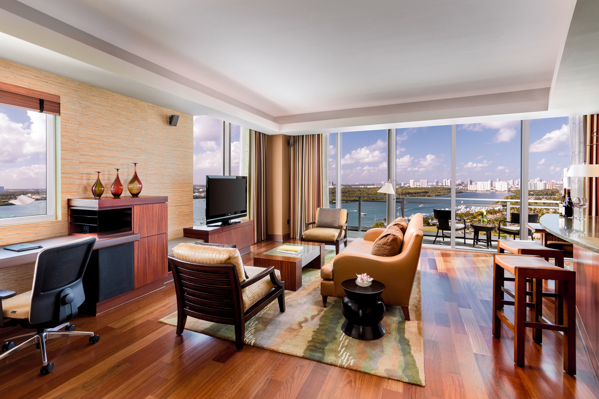 Bal Harbour Suite