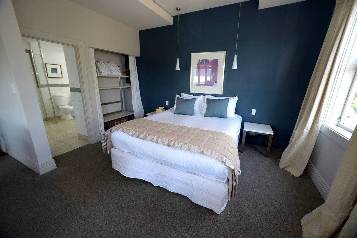 Akaroa Village Inn