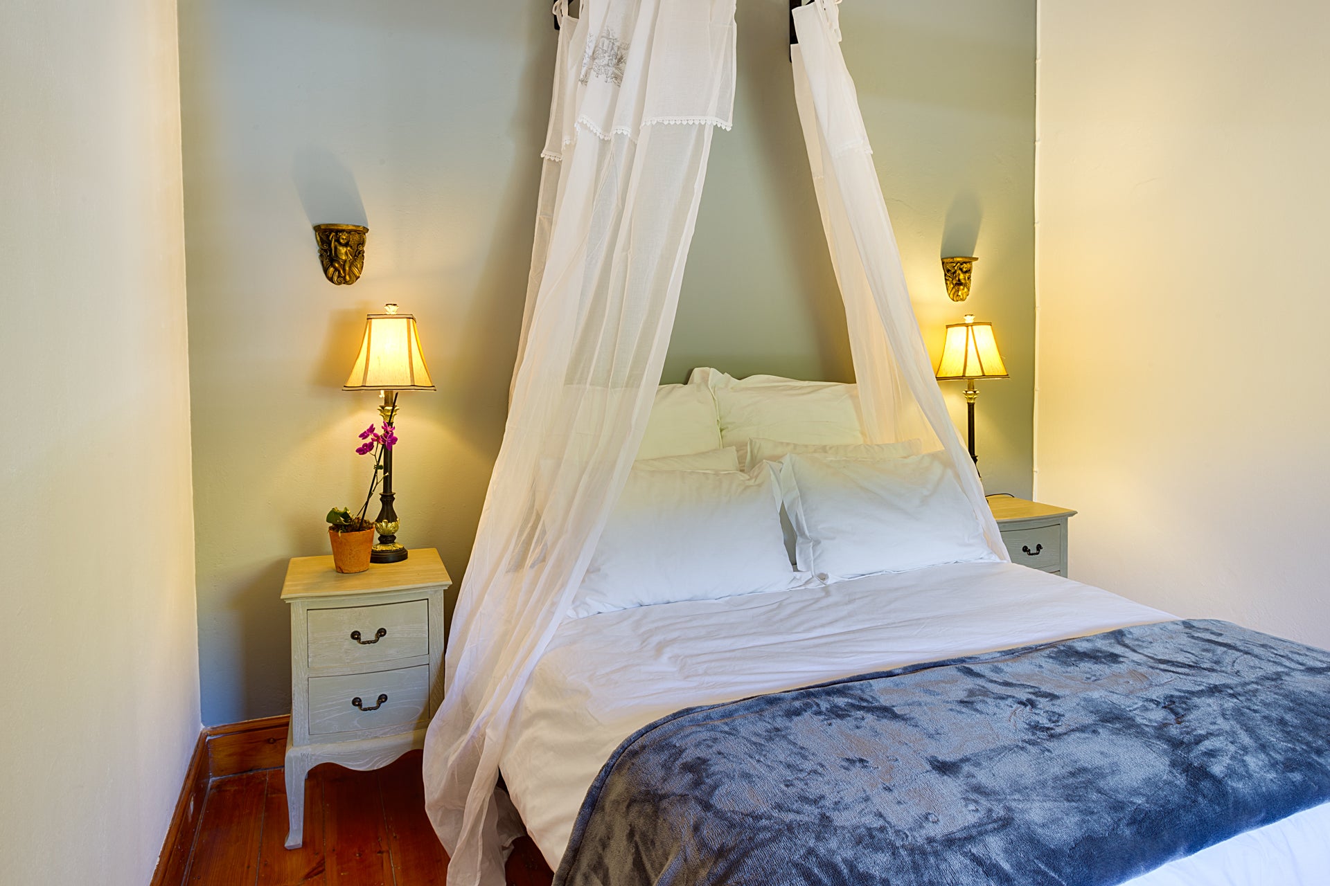 Albert Cottage - Bedroom Two