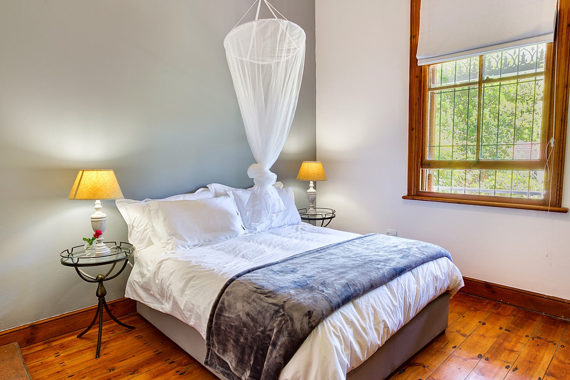 Albert Cottage - Bedroom One