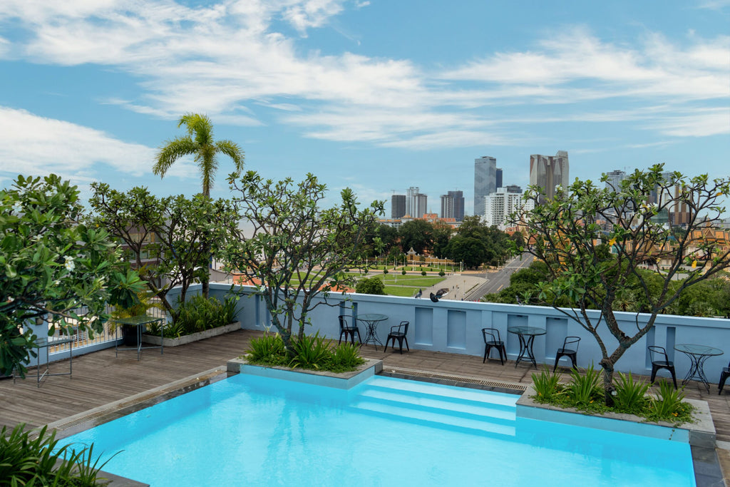Frangipani Royal Palace Hotel