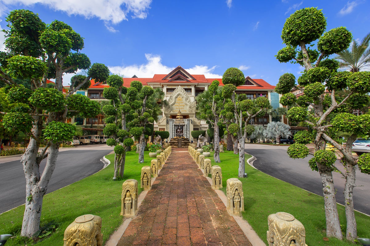 Empress Angkor Resort & Spa