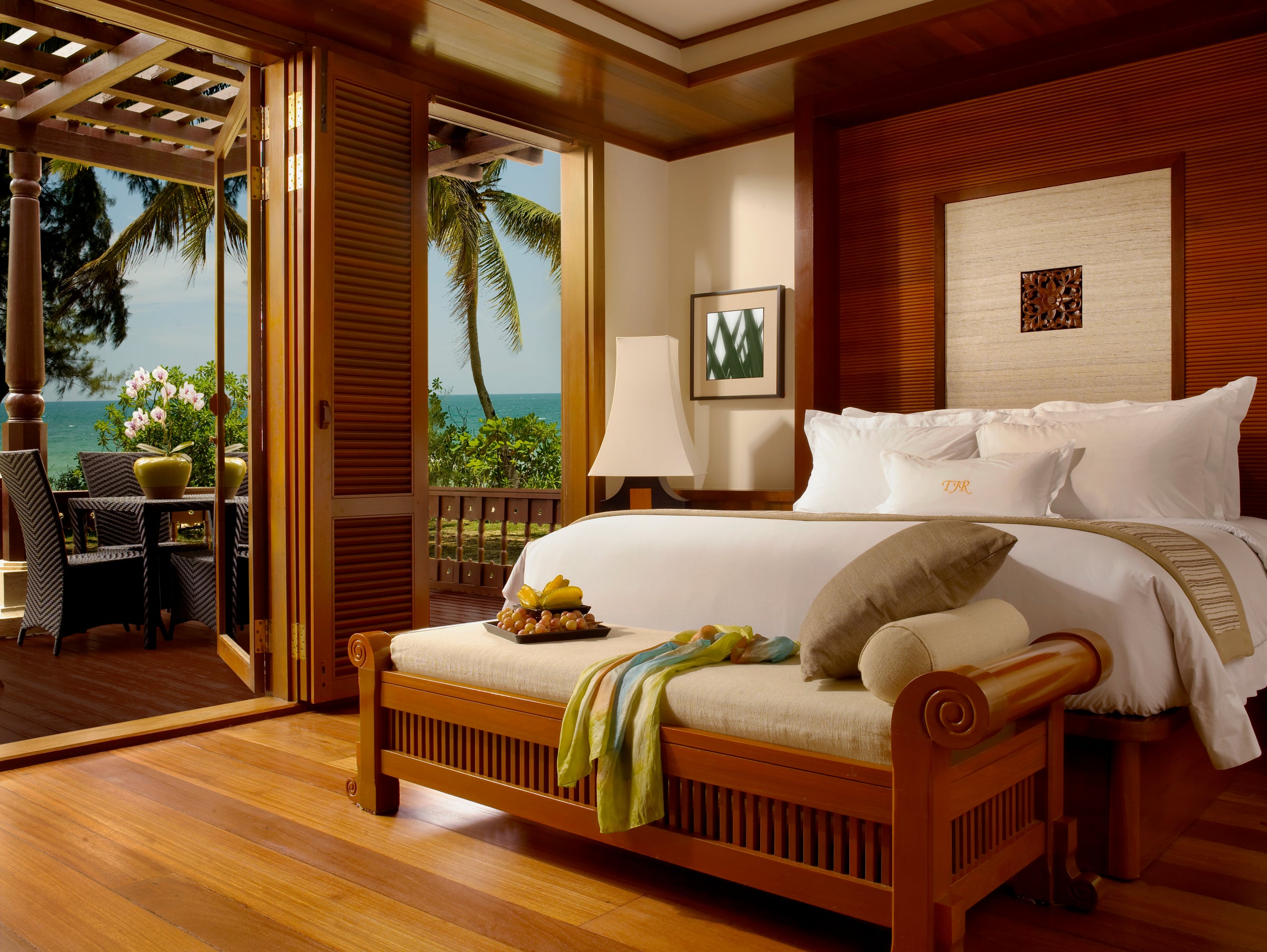 Serambi Sea View Room