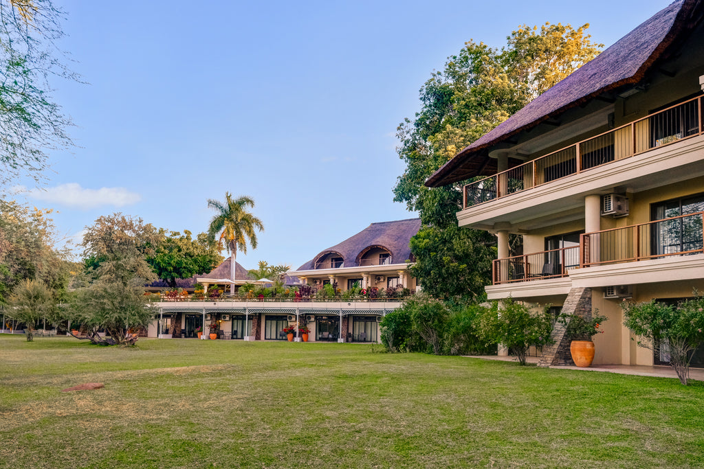 Ilala Lodge Hotel - Deluxe Wing to Classic Wing/Pool