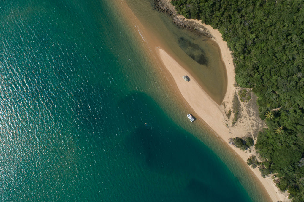 Kayaking, Dhow cruise and Snorkel Picnic on Inhaca Island