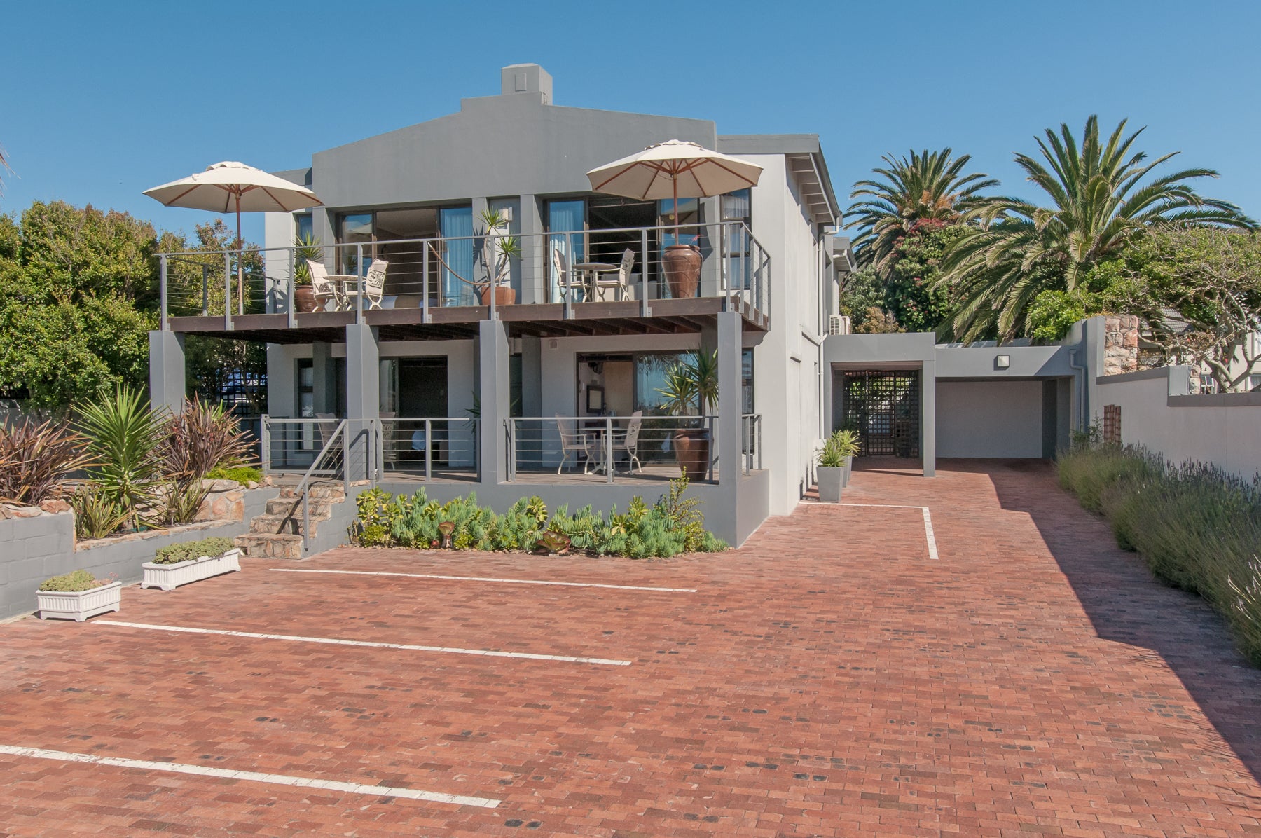 Whale Away Guest House with Parking area