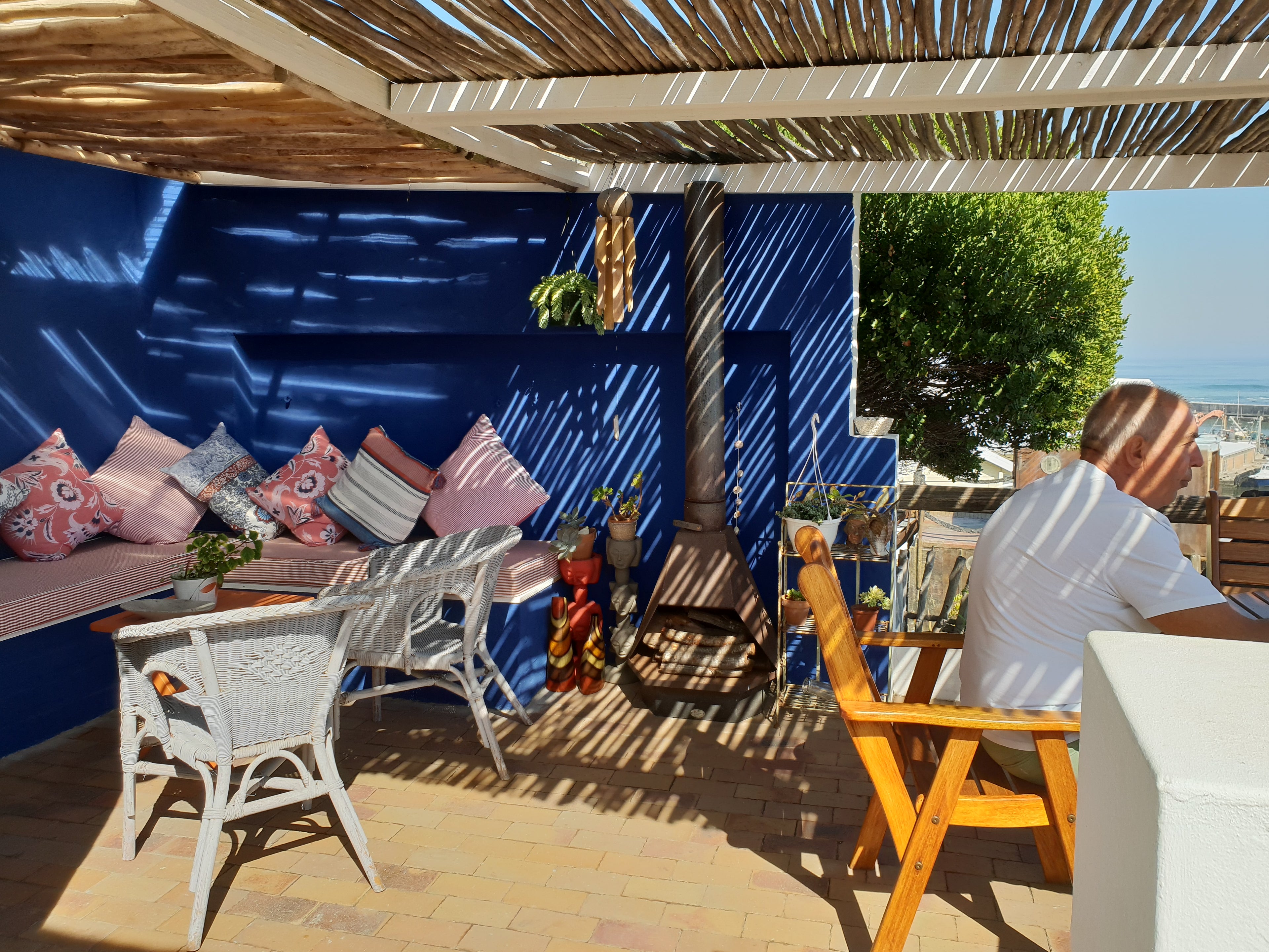 A gentle space  to unwind and watch the ocean
