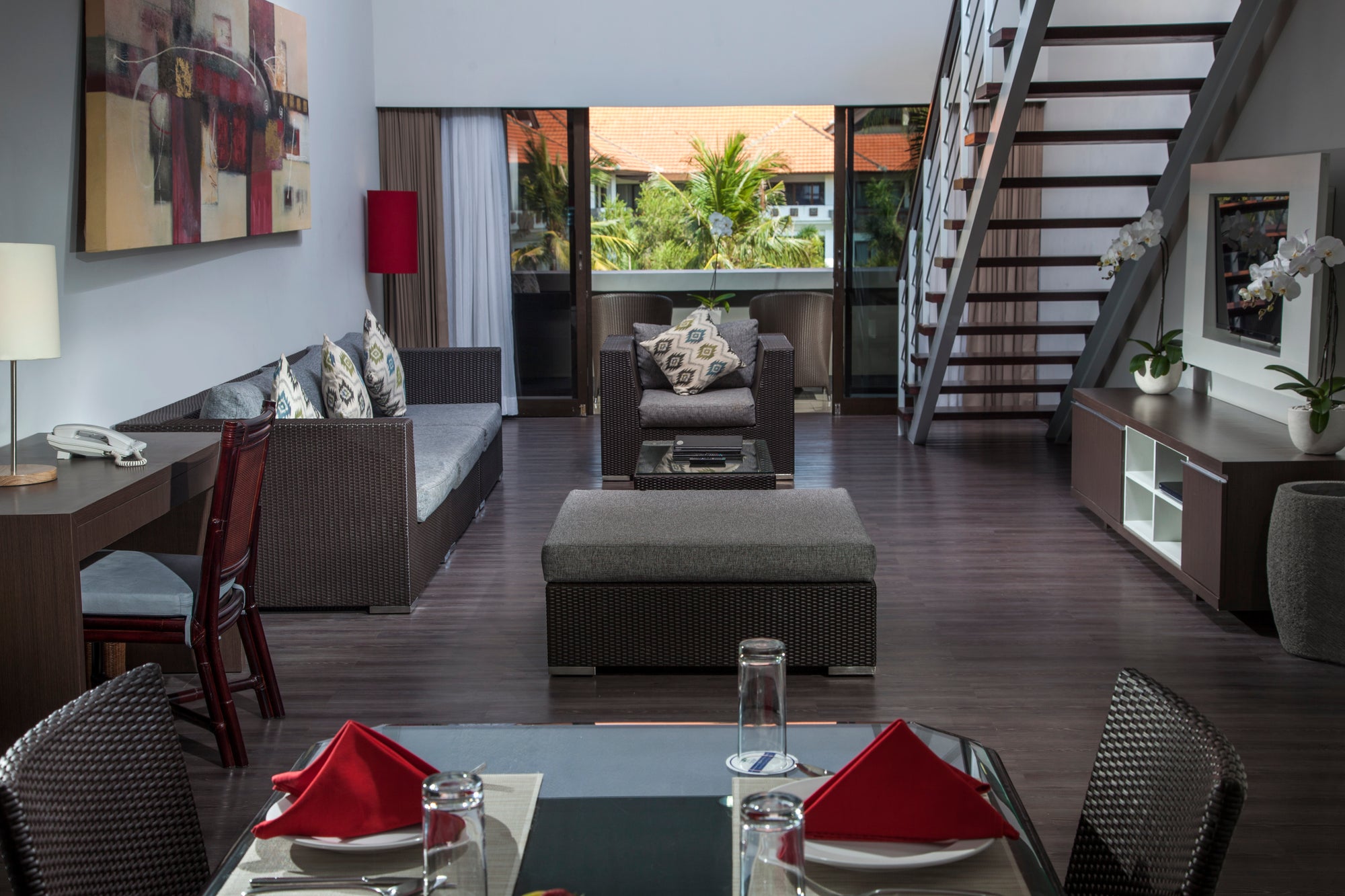 3 Bedroom Suites With Loft