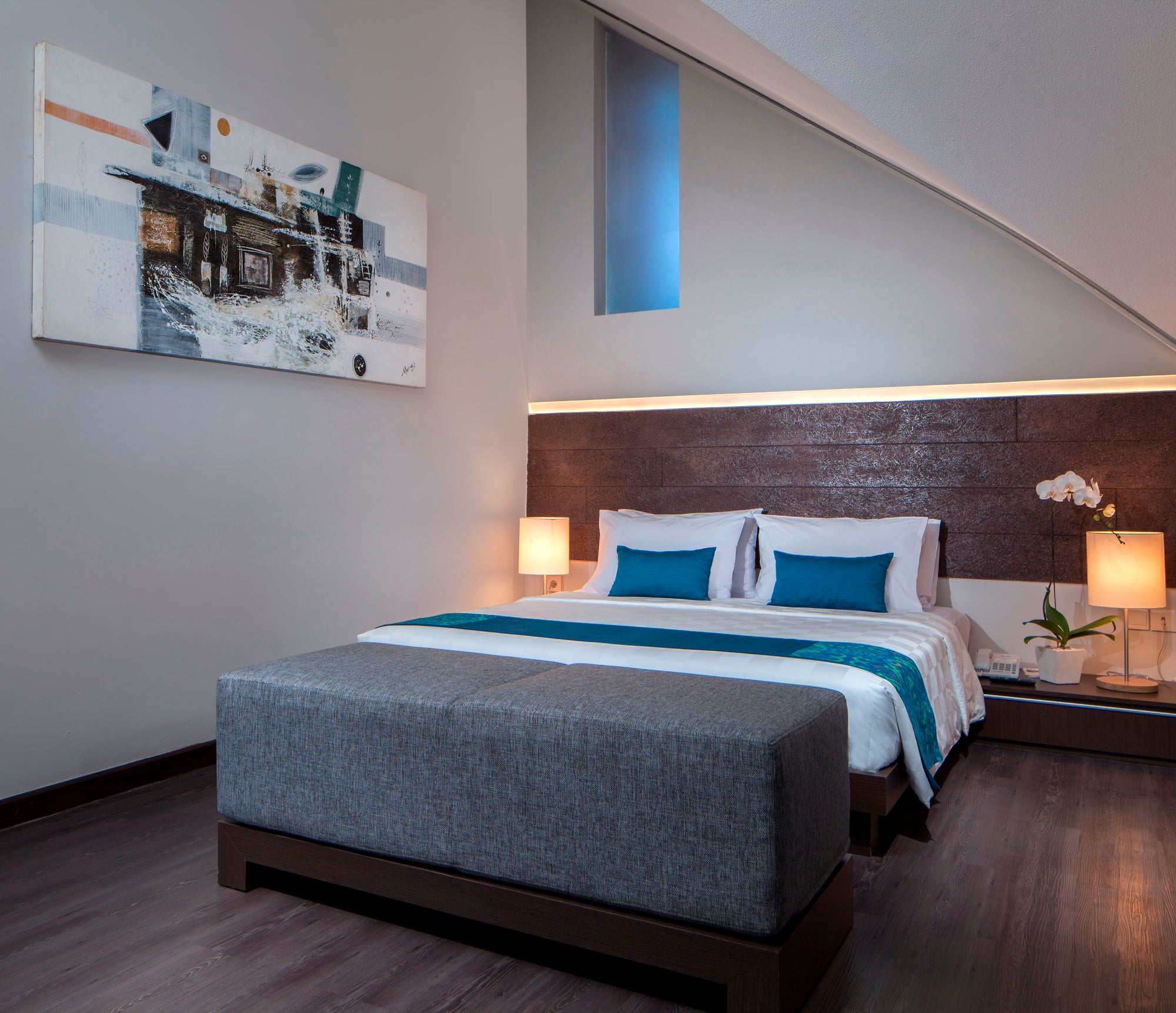 3 Bedroom Suites With Loft