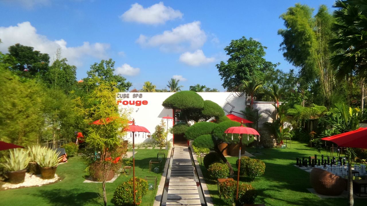 Rouge Bali Lounge Bar Villas & Spa