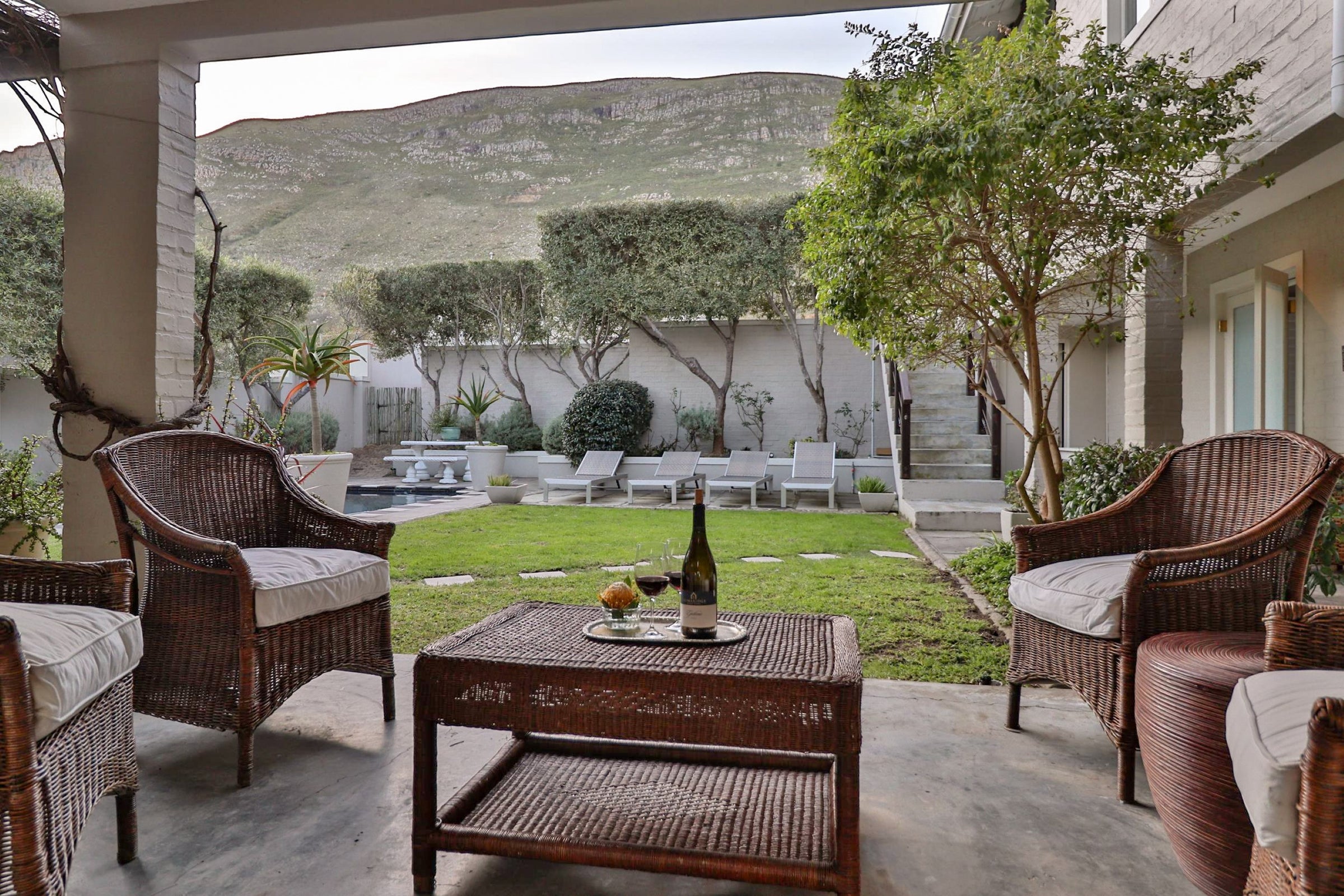 Hermanus Lodge on the Green