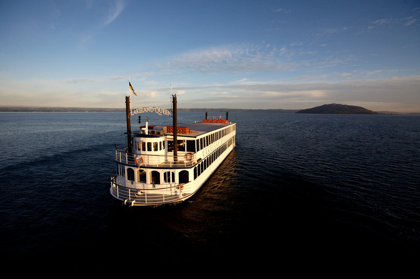Lakeland Queen Cruises