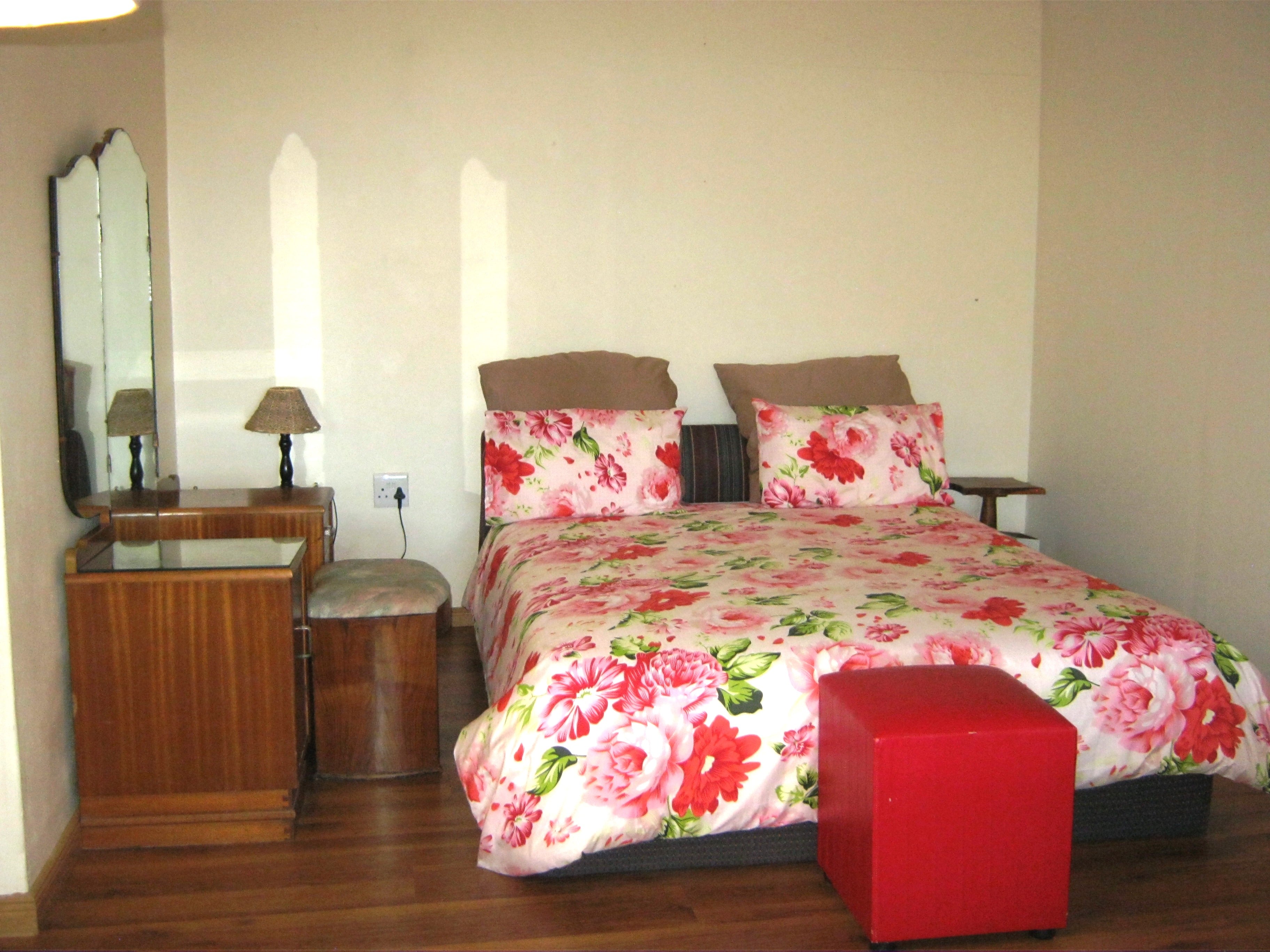 Bedroom 1  - The Manor
