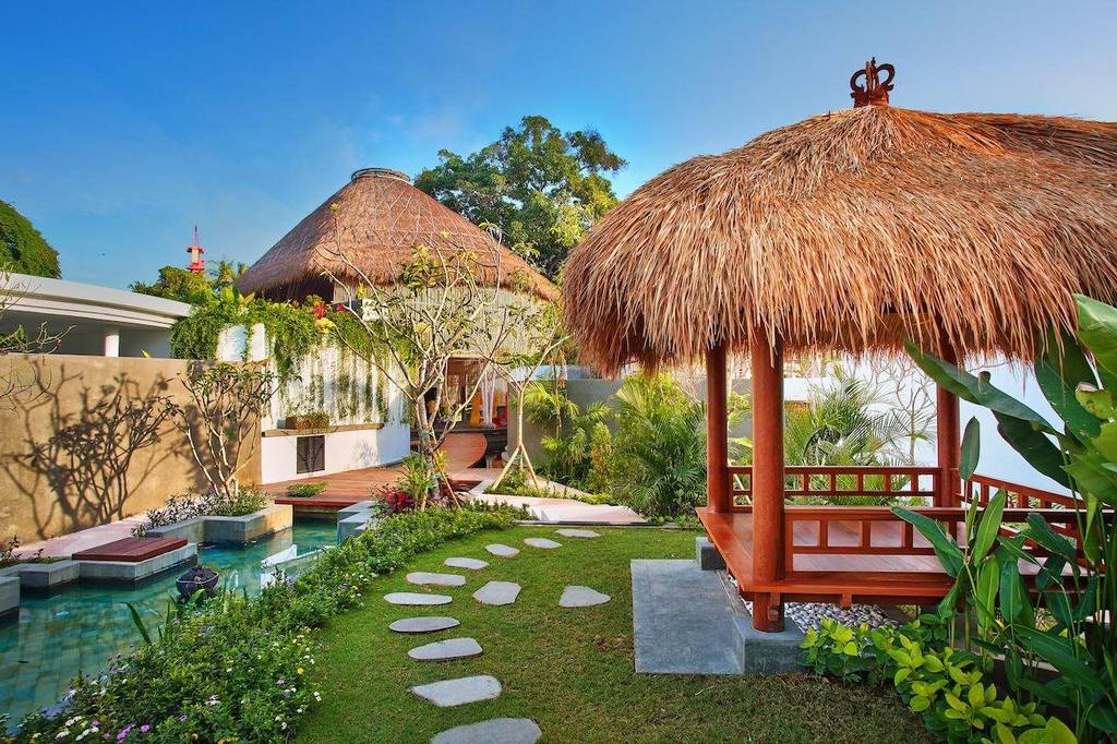 DelMango Villa Estate