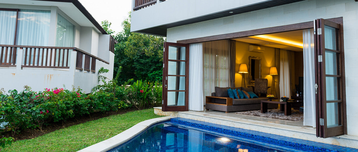 Sun Island Suites