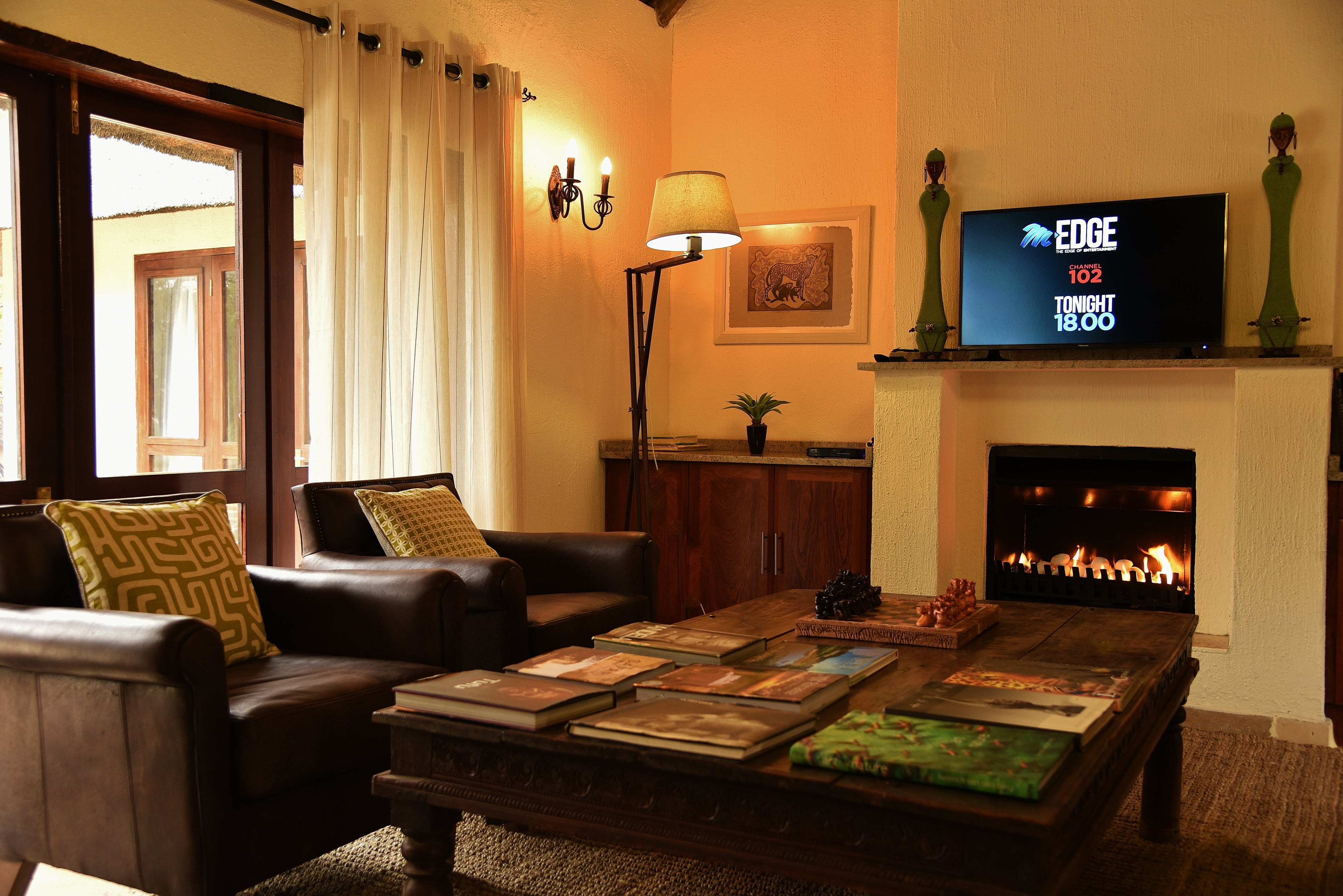 Lounge with open fire place