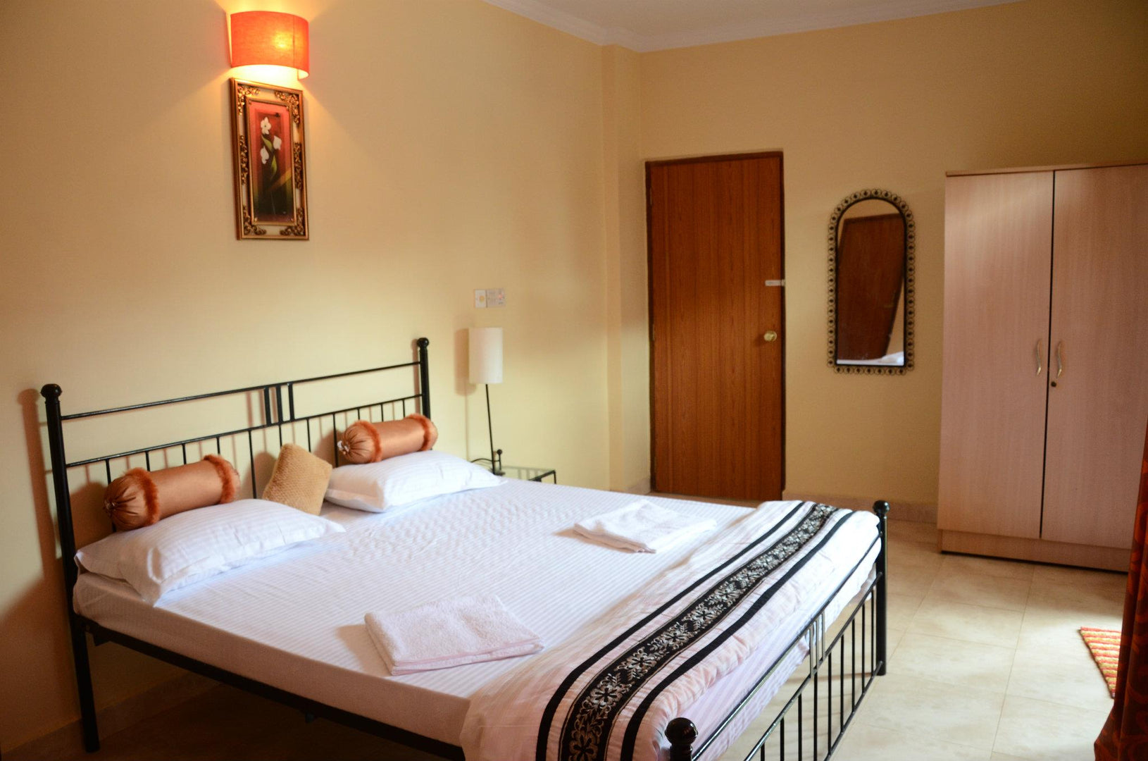 M N Resorts
