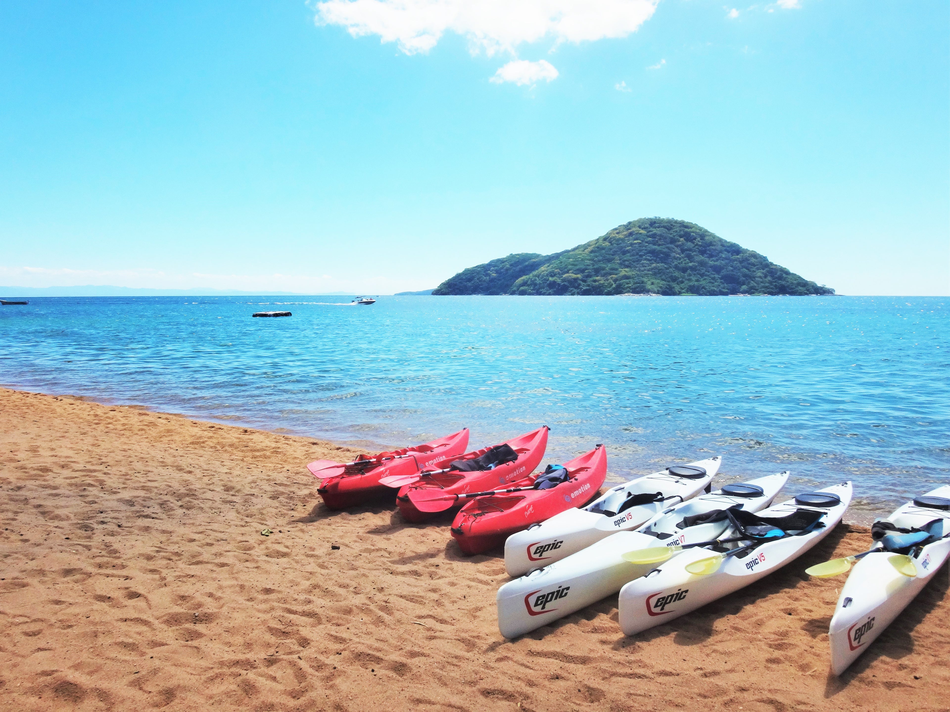 Kayak to Thumbi Island
