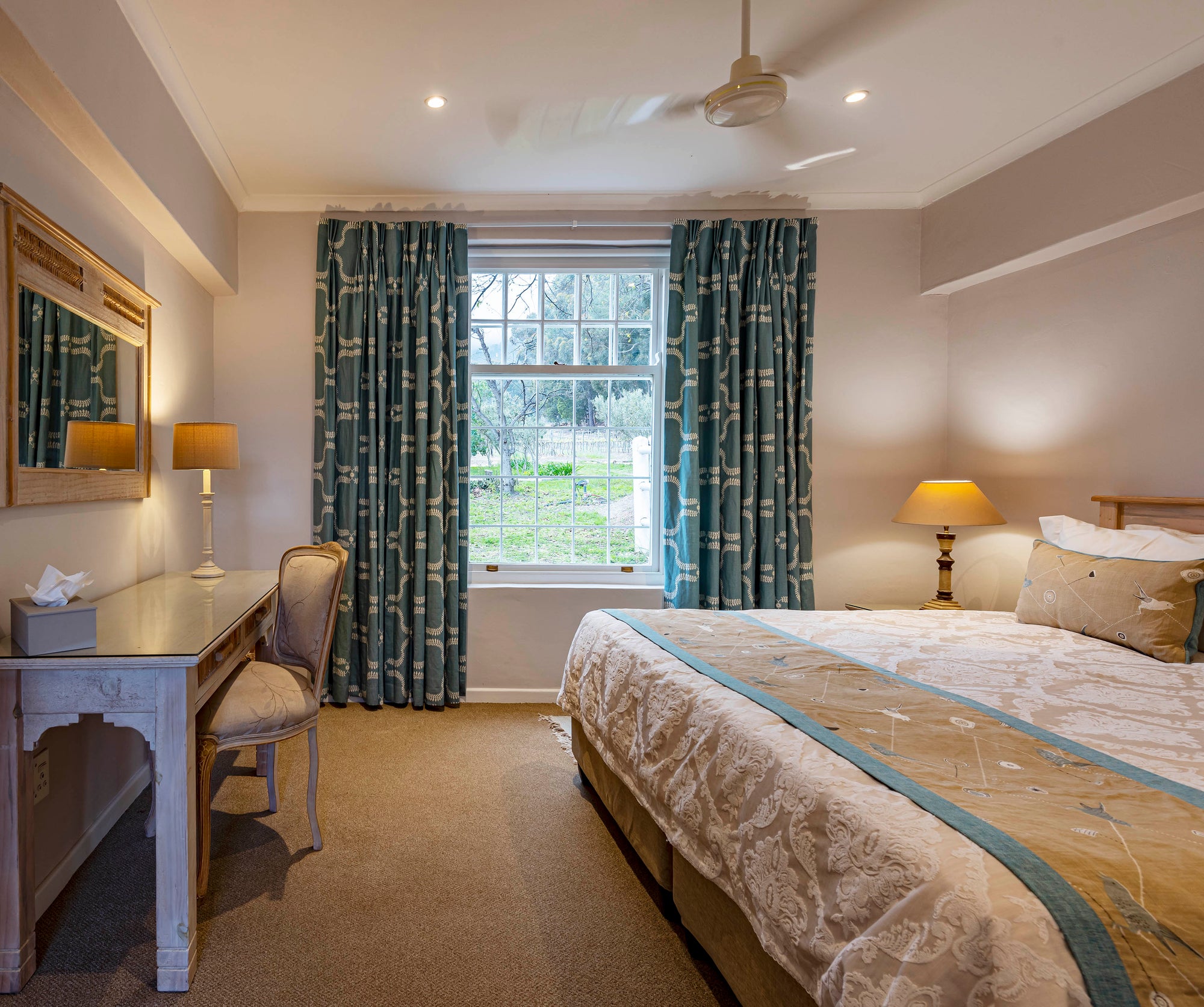 Vine Cottage Double/Twin King-size