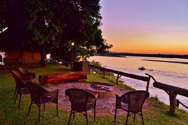 Jecha Point Fishing Lodge