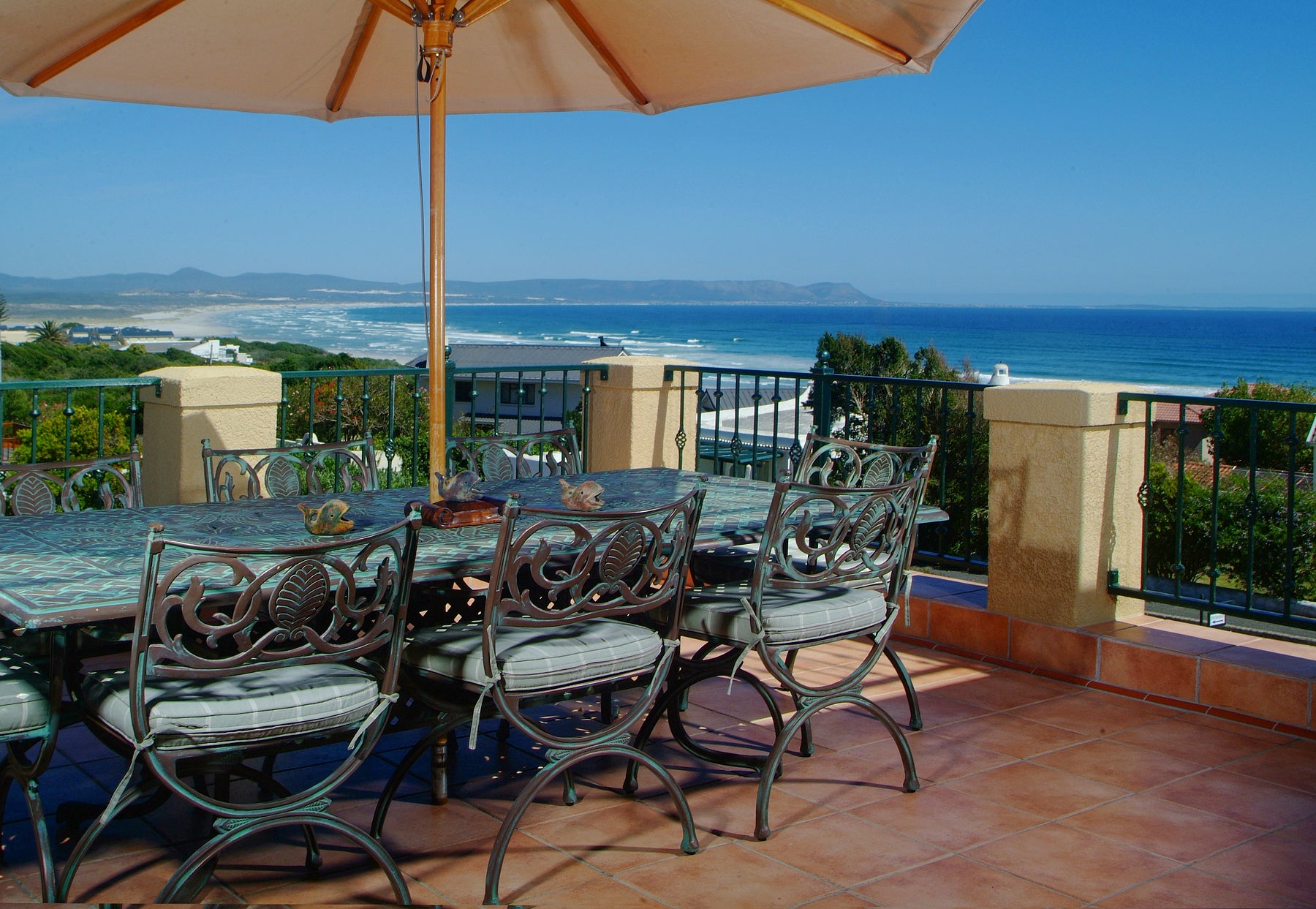 PANORAMIC SEA VIEWS FROM THE PATIO