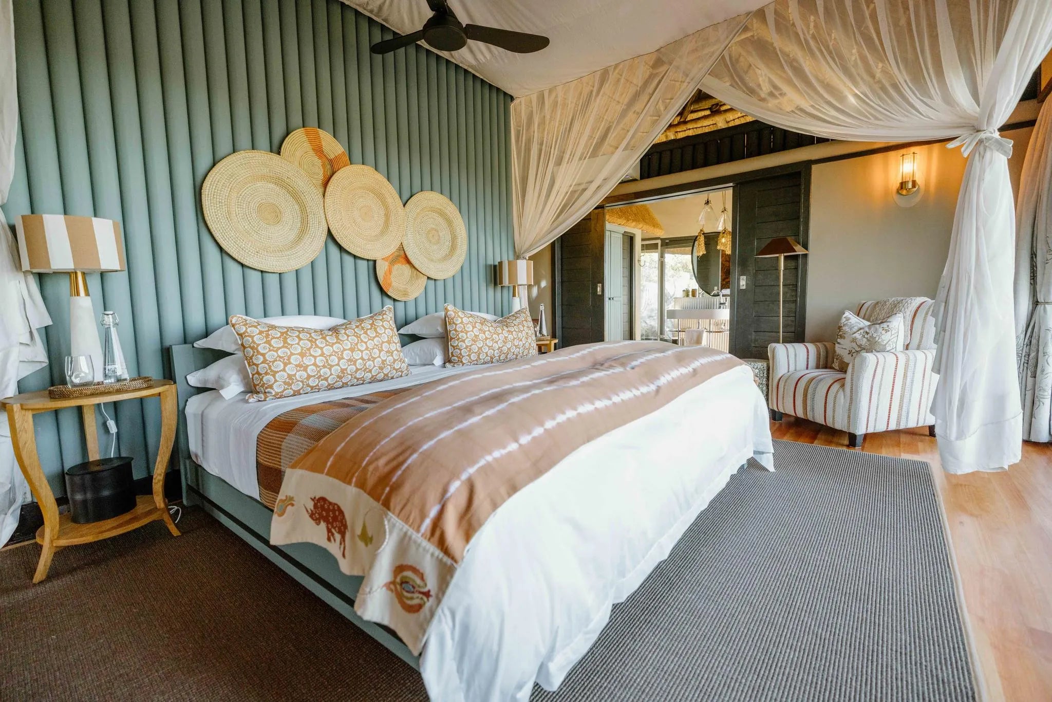 Room gallery image 4.
