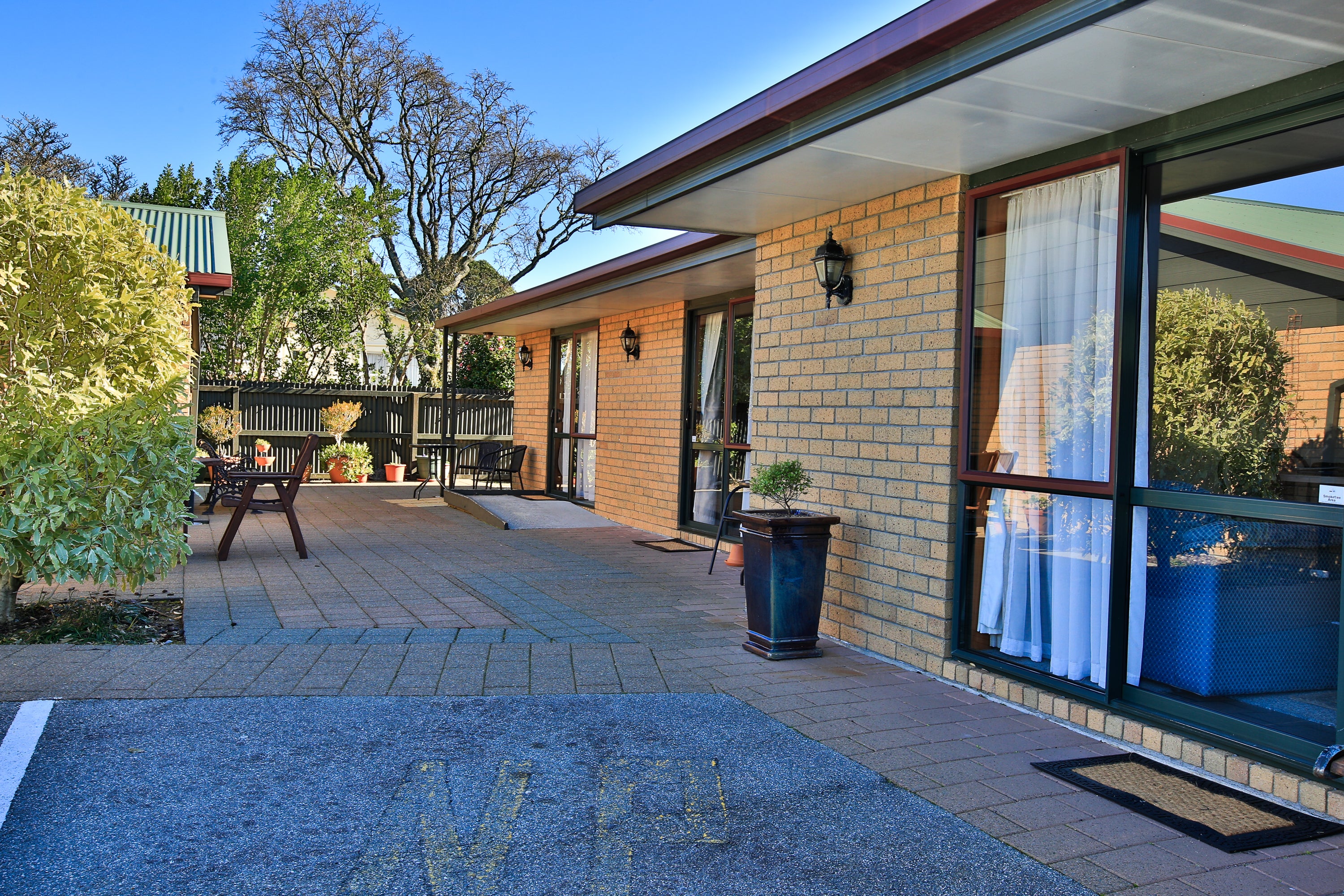 Motel Complex