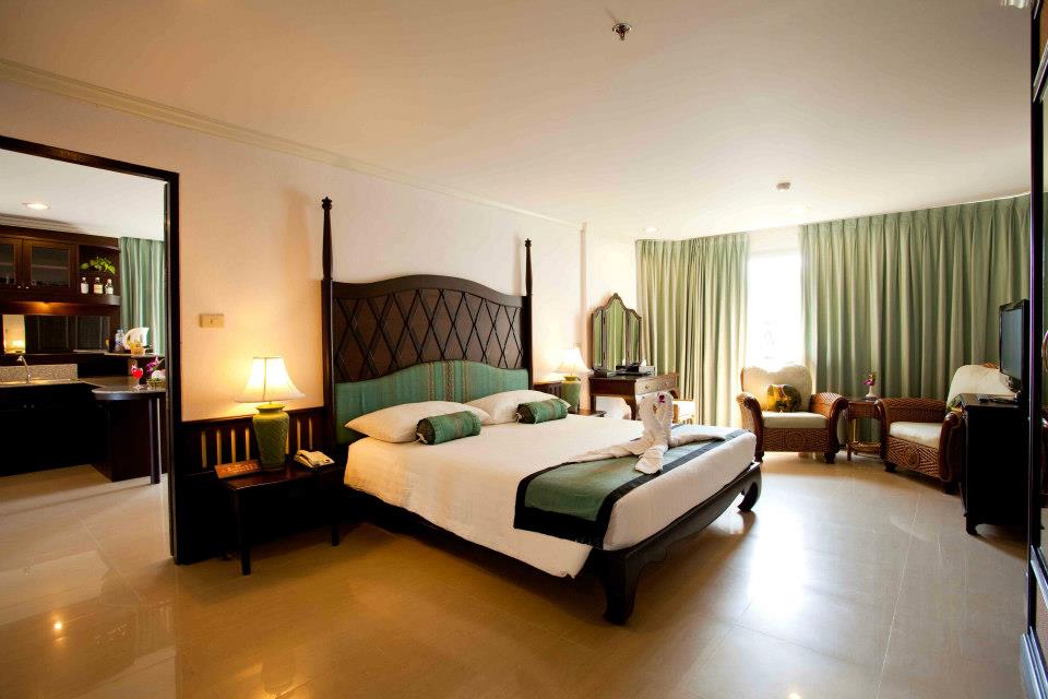 The Cha-am Methavalai Hotel