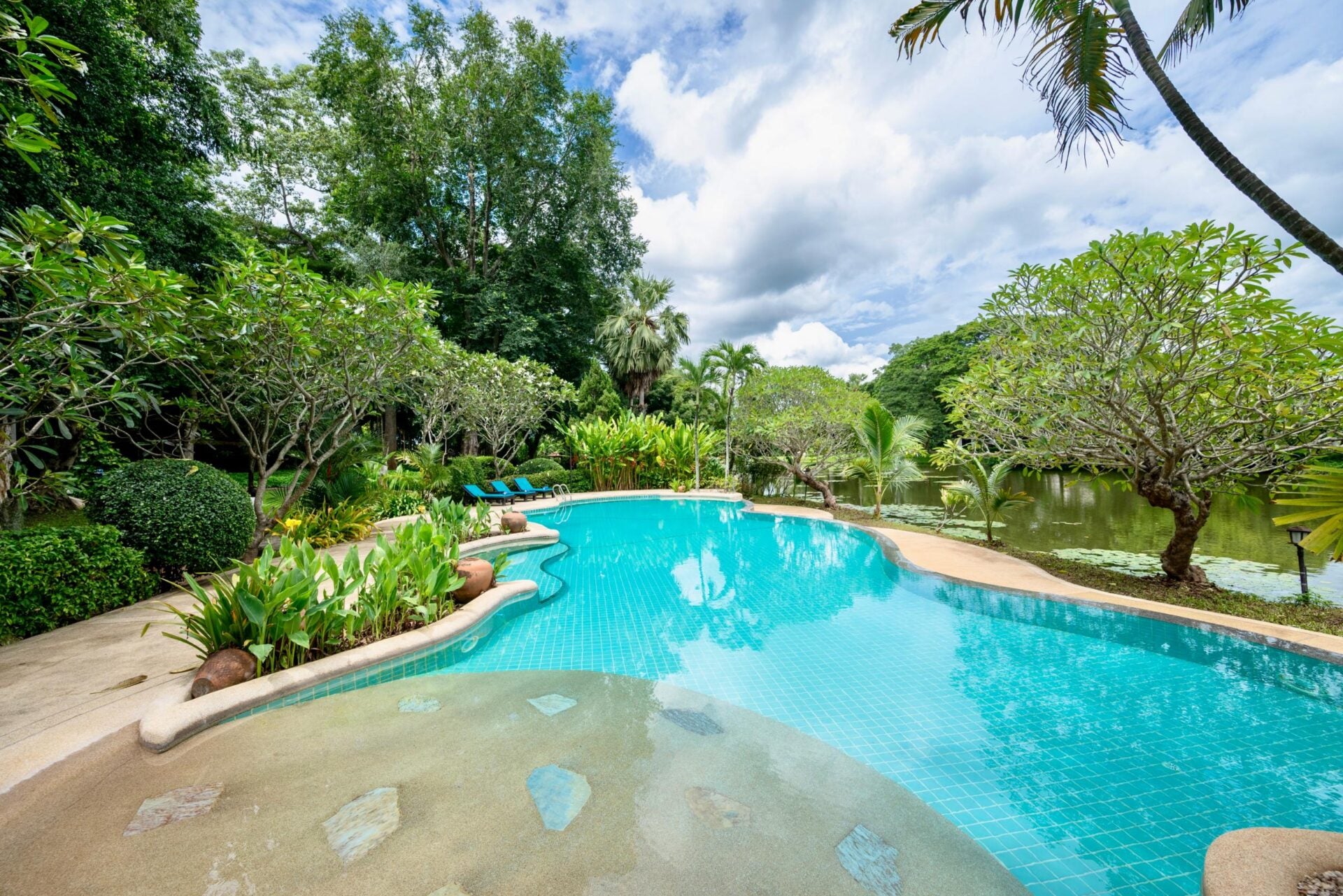 Lampang River Lodge Resort