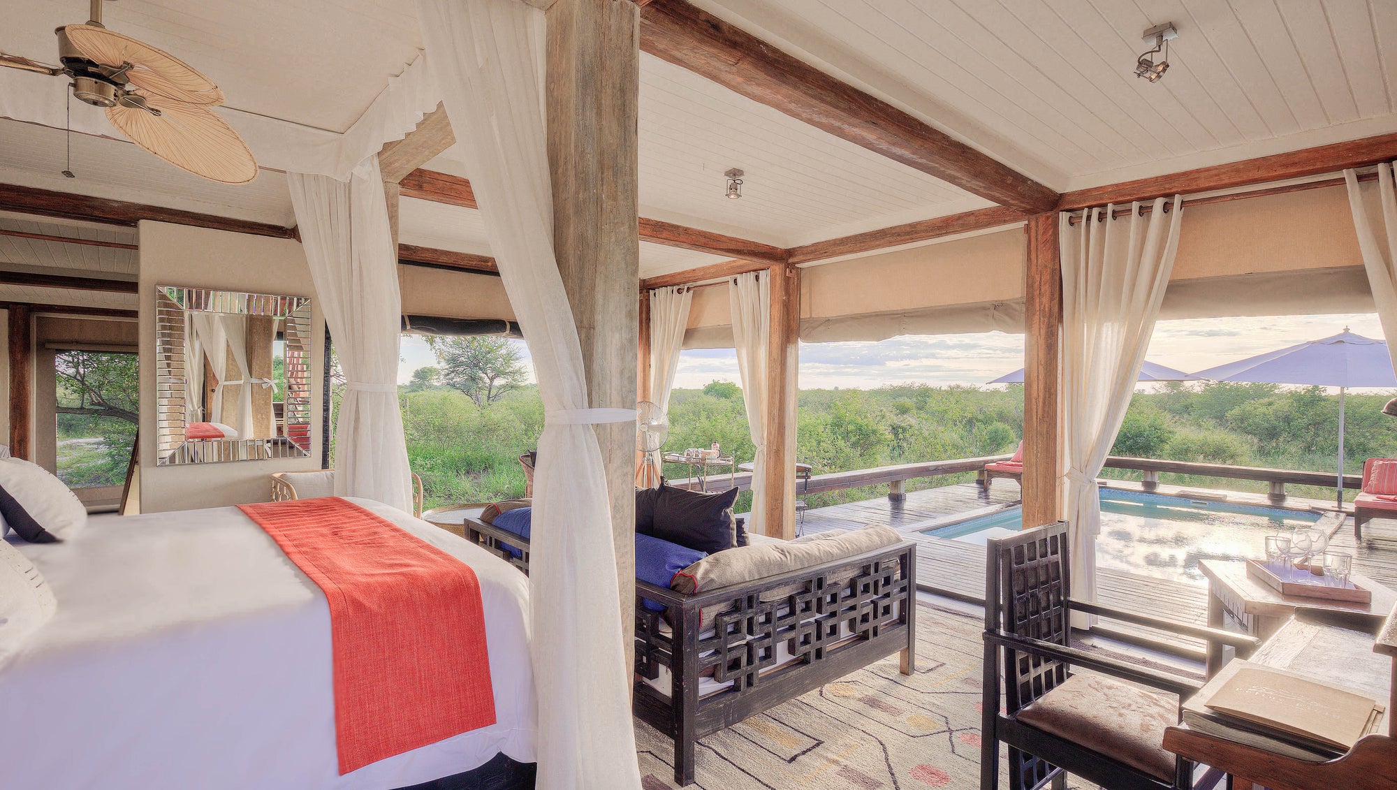 Pool Suite