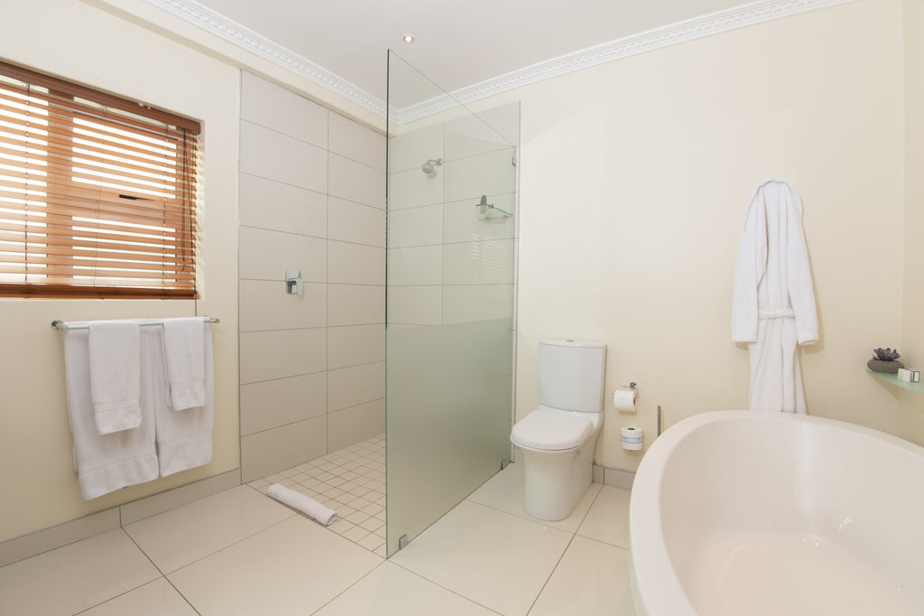 The Beach Hotel Bathroom