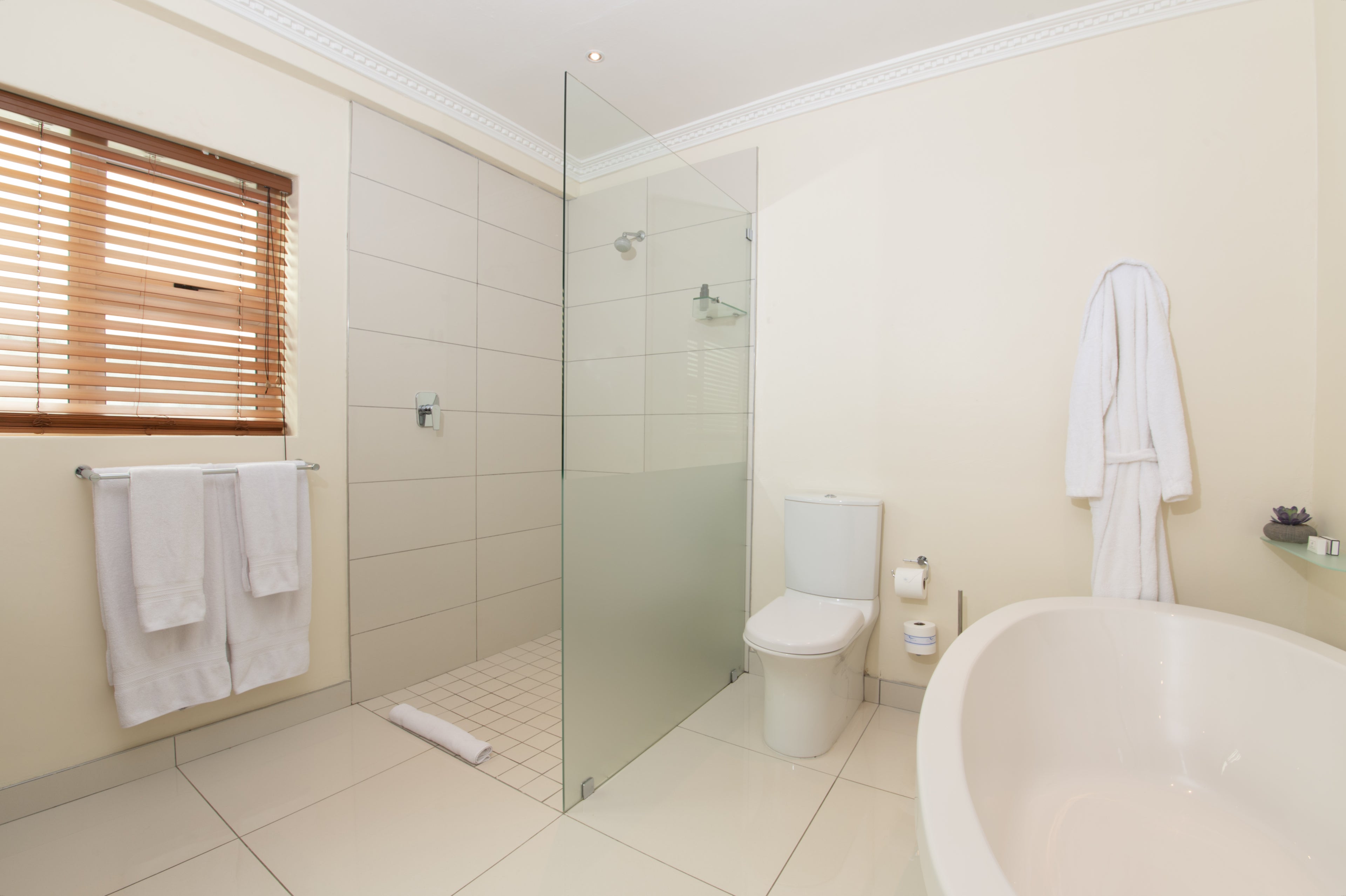 The Beach Hotel Bathroom