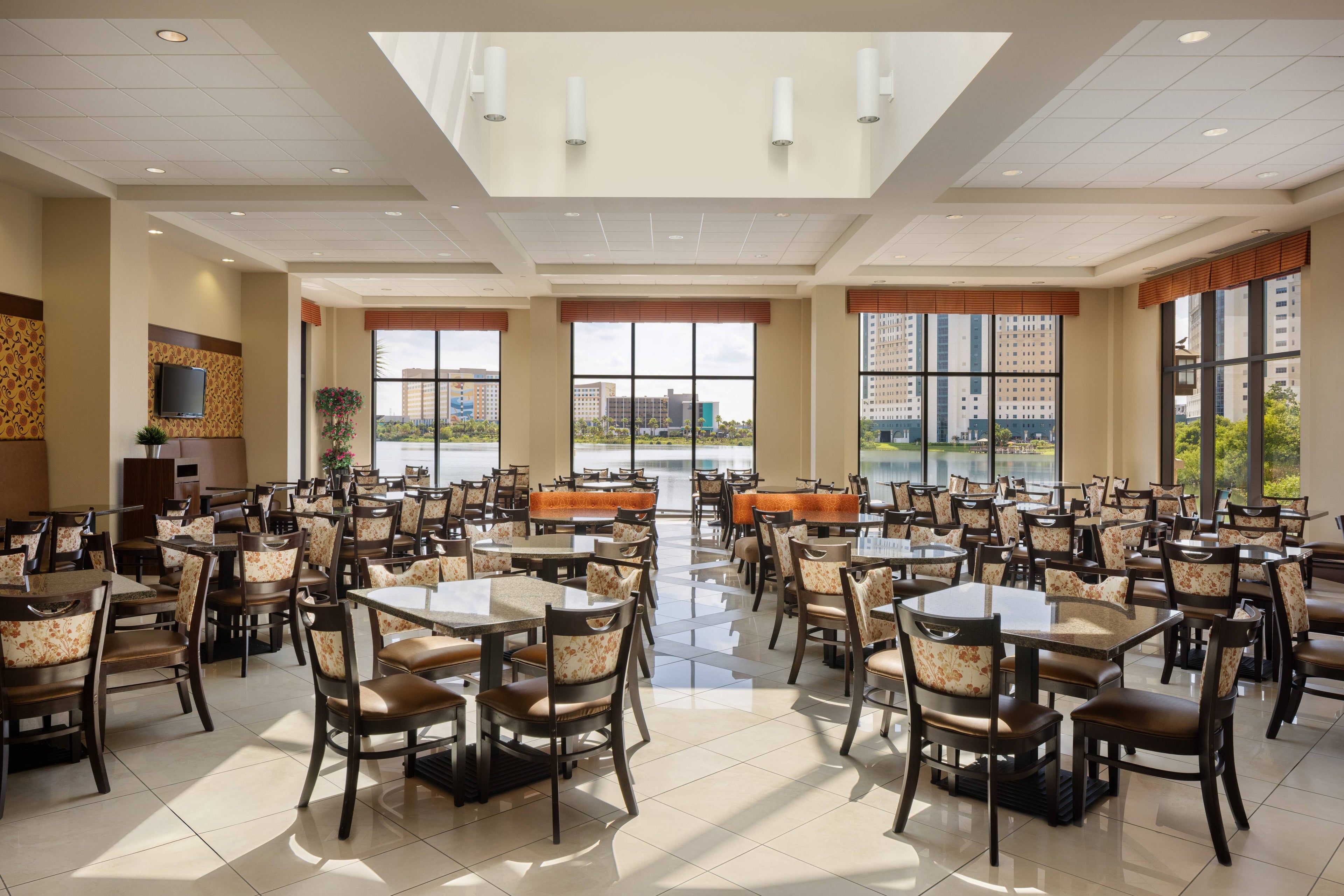 Ramada Plaza by Wyndham Orlando Resort & Suites Intl Drive