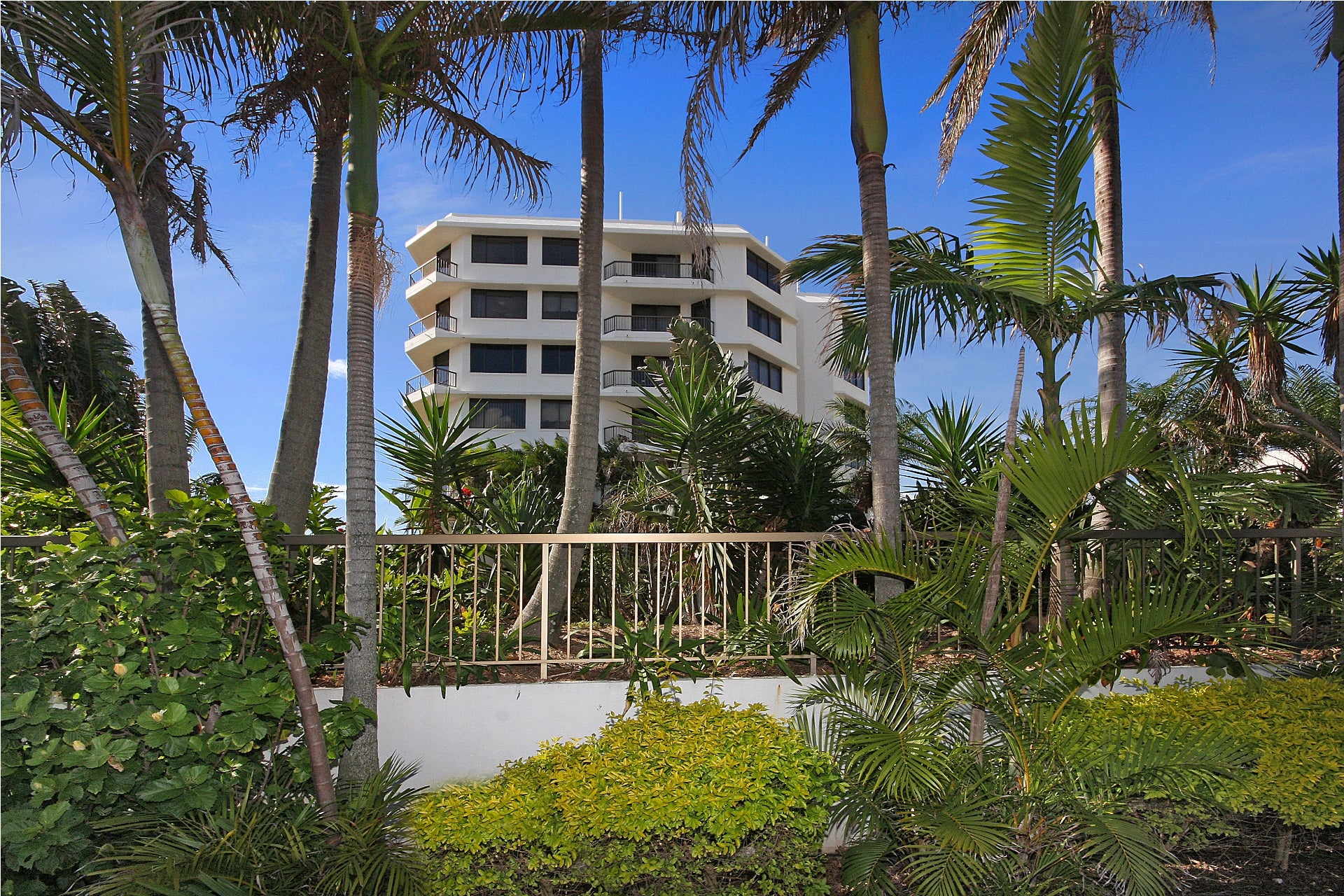 Spindrift on the Beach Apartments