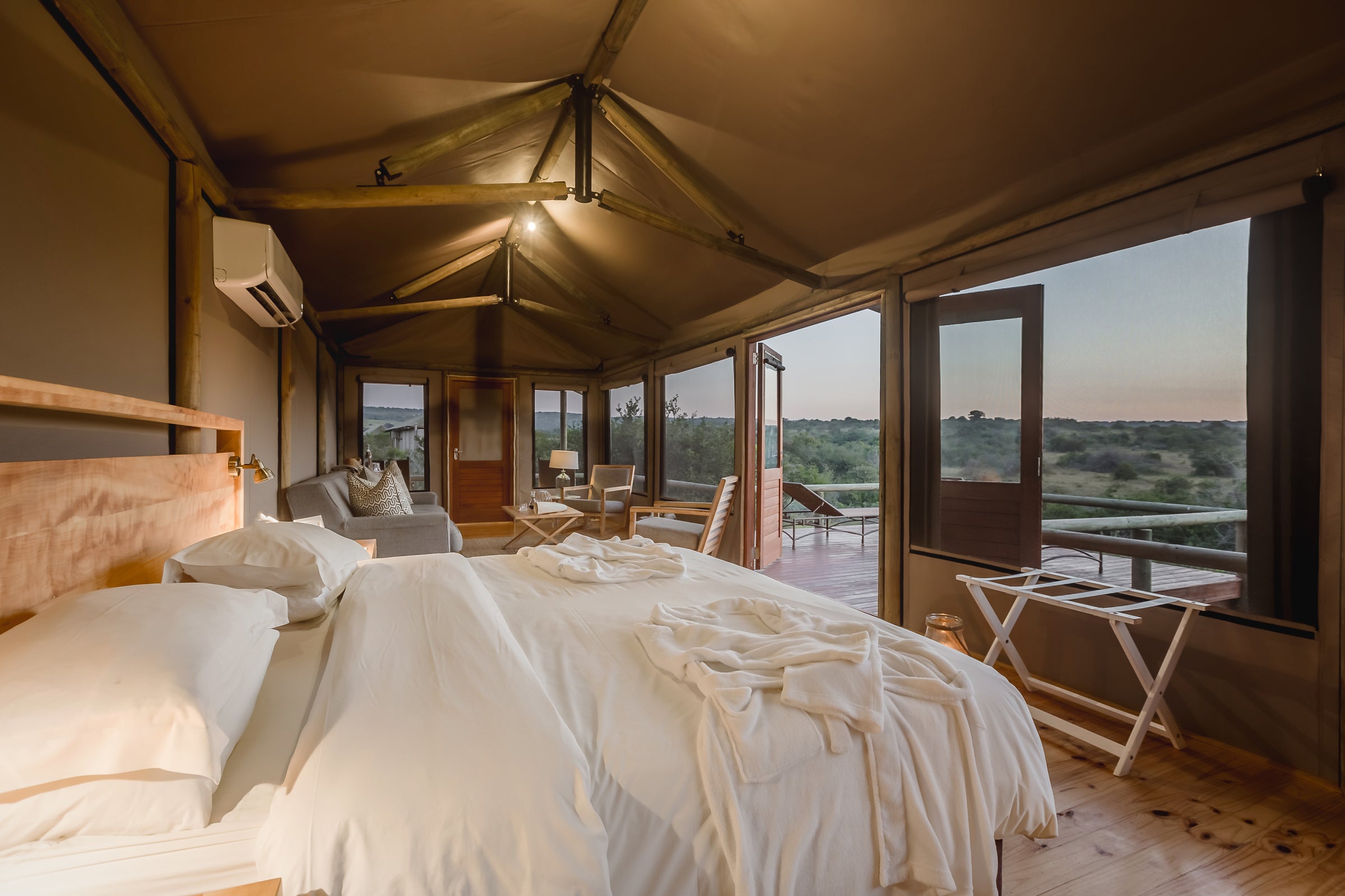 Hlosi Game Lodge on Amakhala Private Game Reserve — Luxury Safari Tent