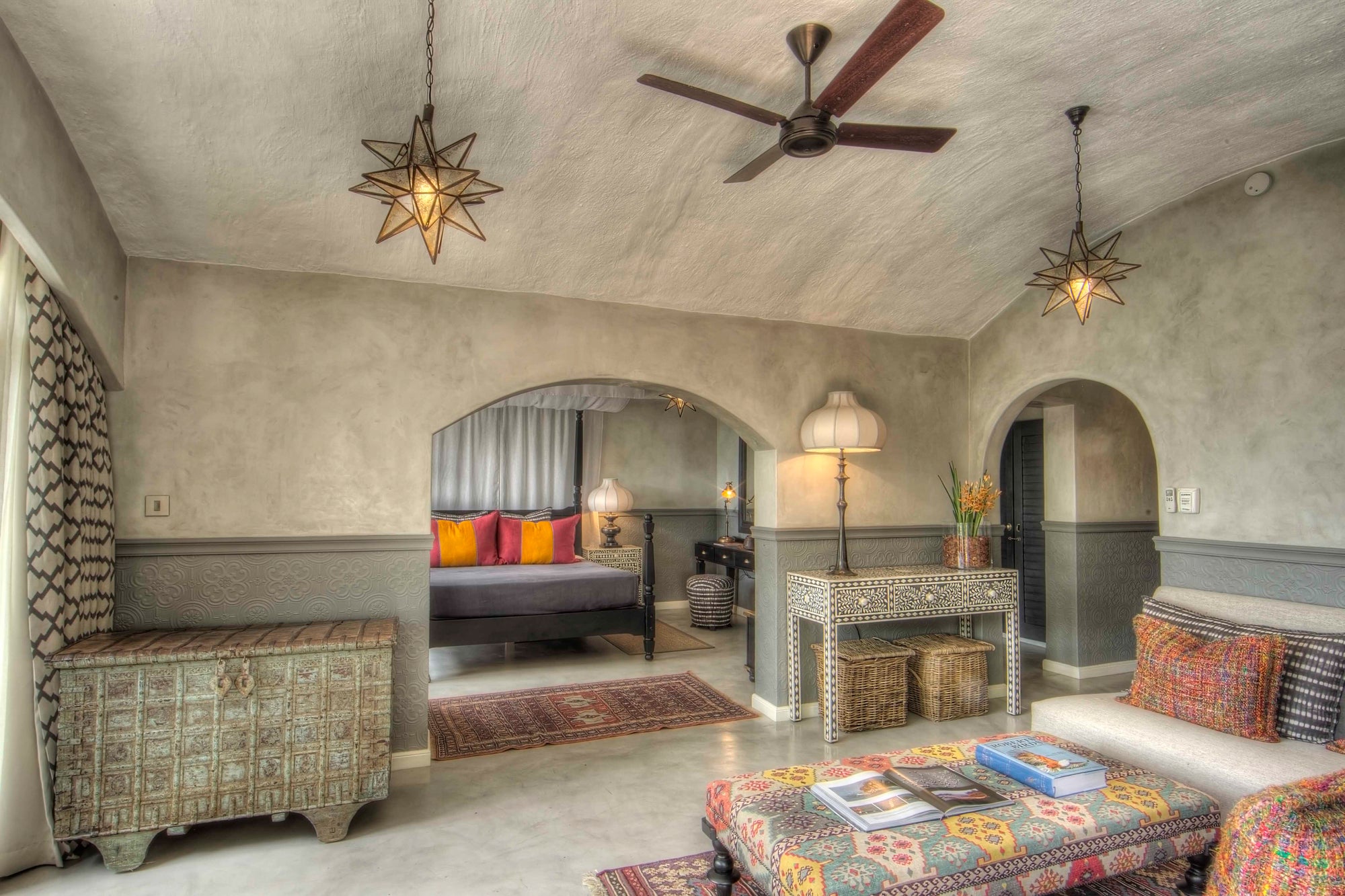 Honeymoon Suite 