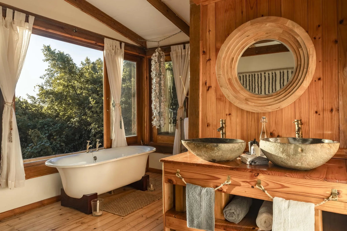 Dog House Bathroom 2/2 at Tongabezi Lodge, Victoria Falls (Zambia), Zambia.