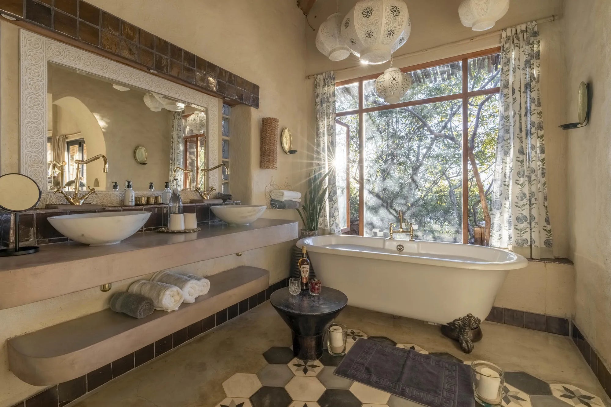 Nut House En Suite with Bath Views at Tongabezi Lodge, Victoria Falls (Zambia), Zambia.