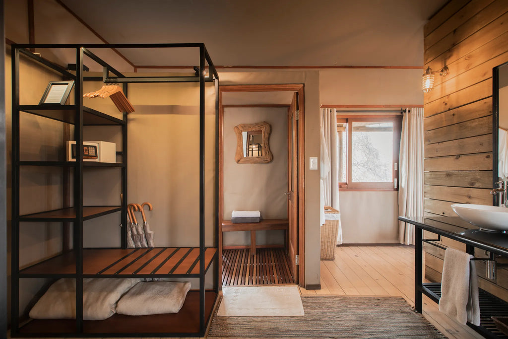 Room gallery image 6.