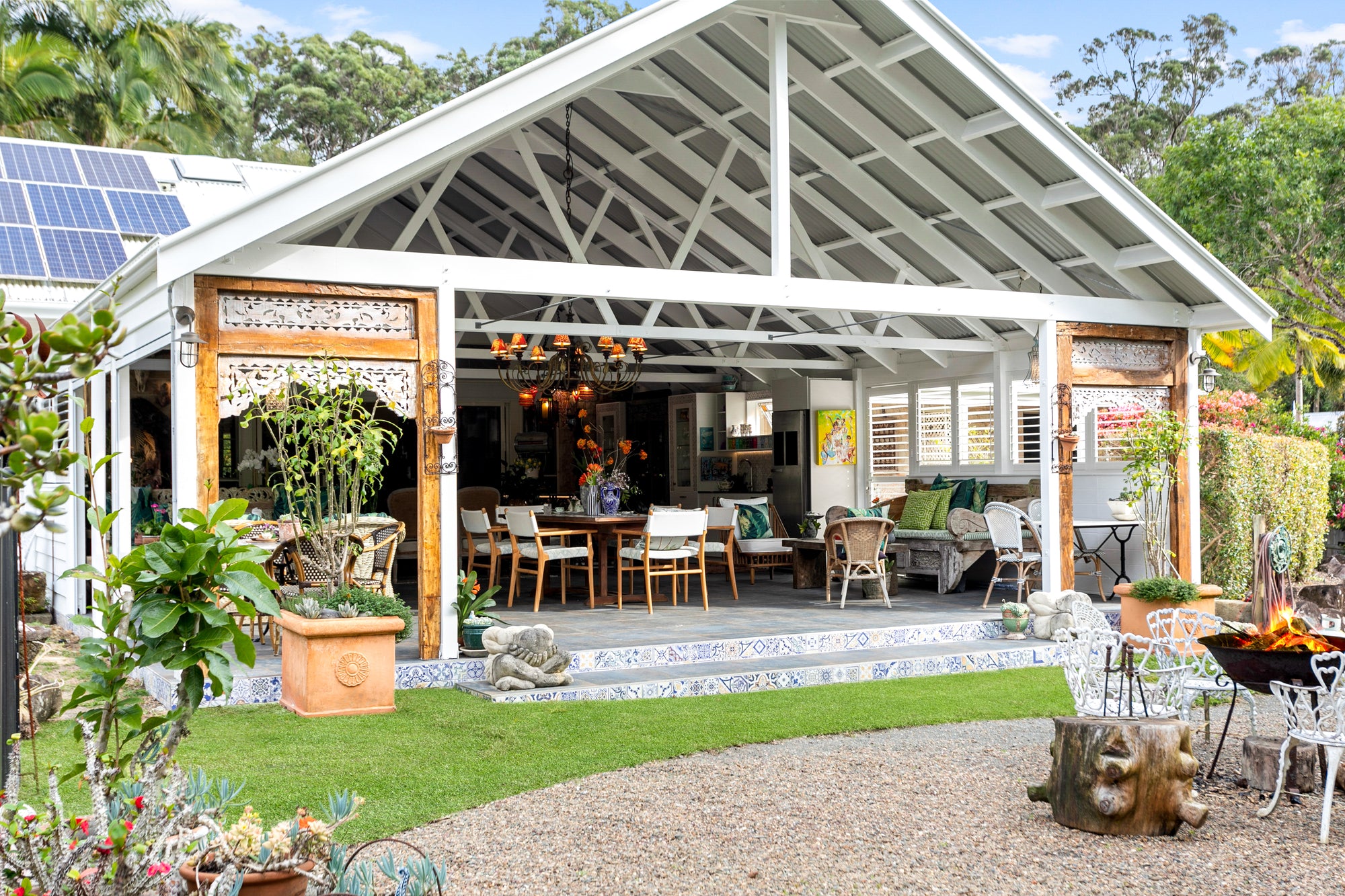 Noosa Valley Manor Luxury Bed and Breakfast