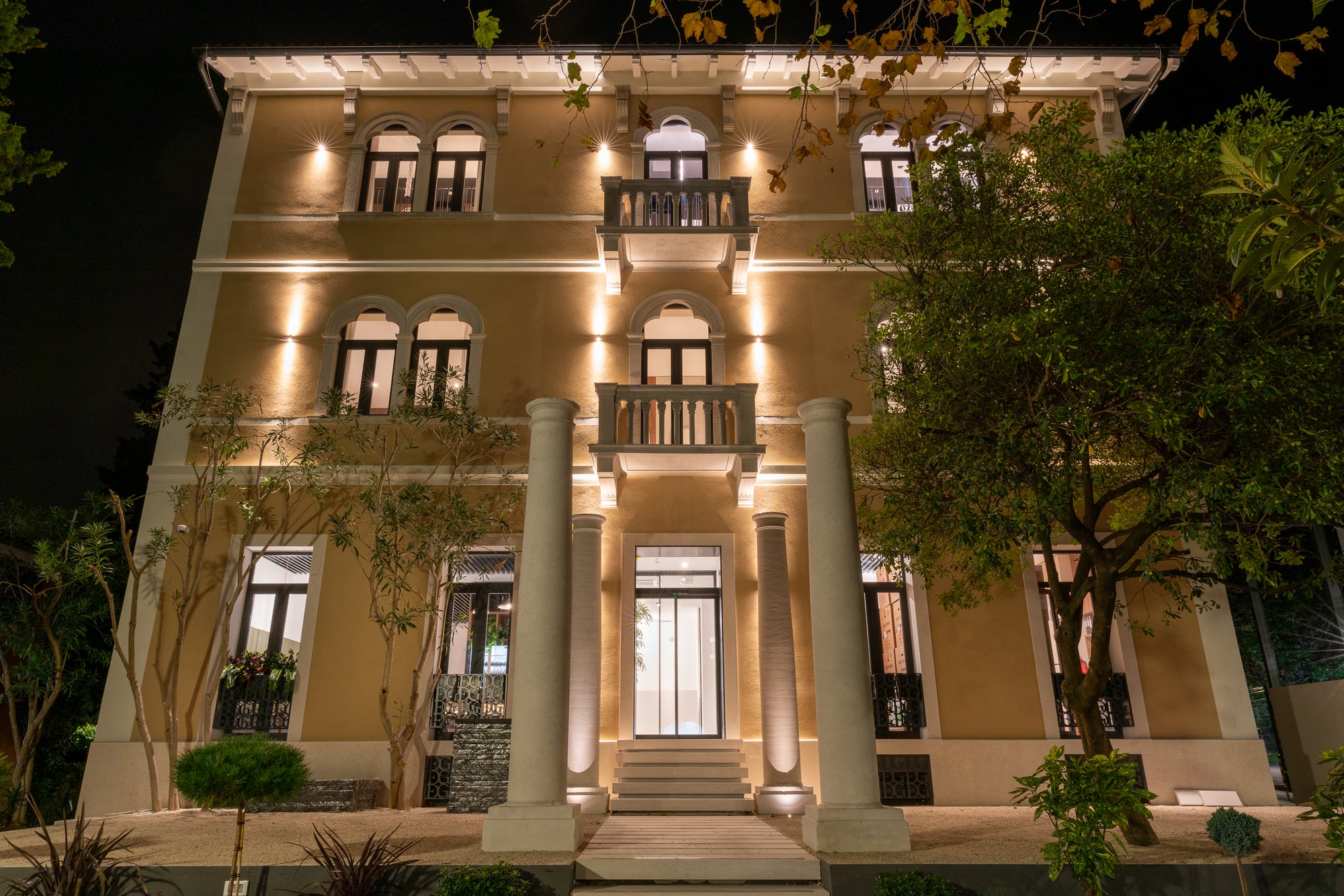 DeGrassi Boutique Garni Hotel
