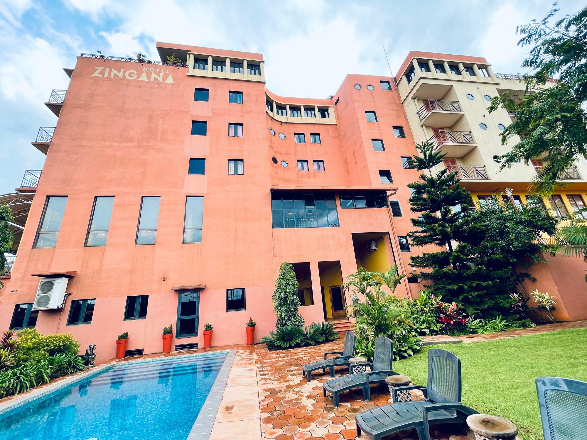 Zingana Hotel